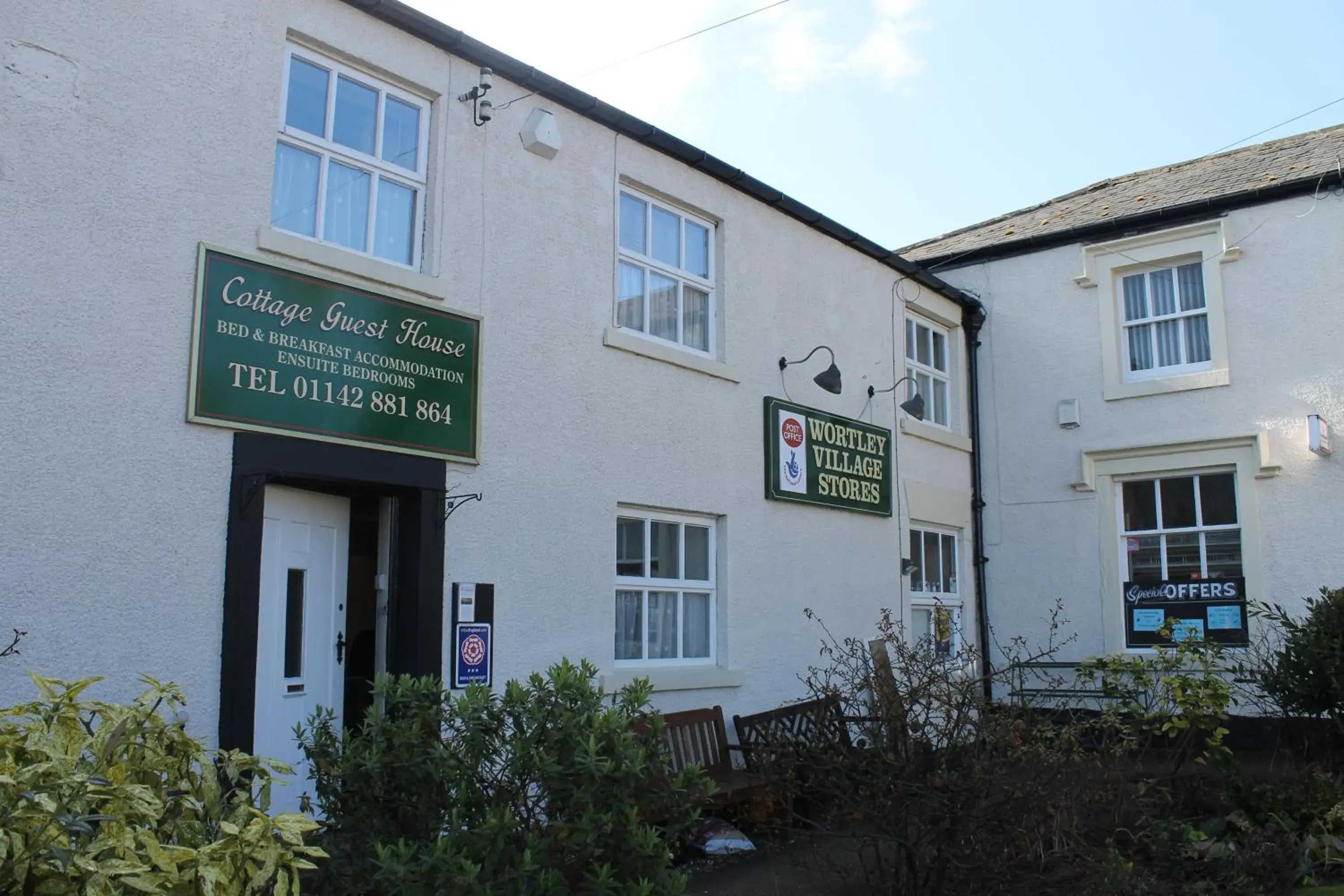 Facade/entrance, Property Building in Wortley Cottage Guest House