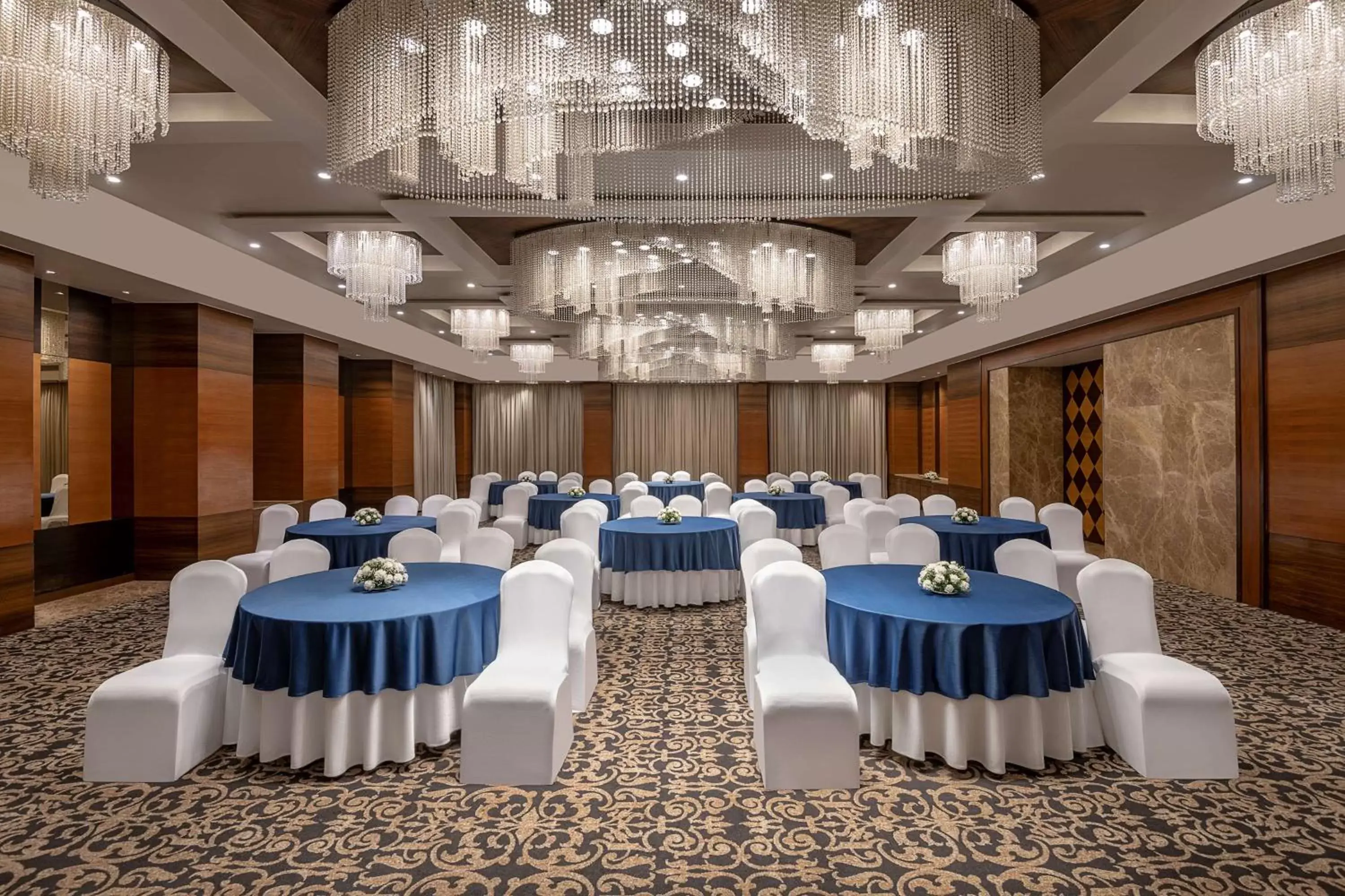 On site, Banquet Facilities in Radisson Blu Hotel Ahmedabad