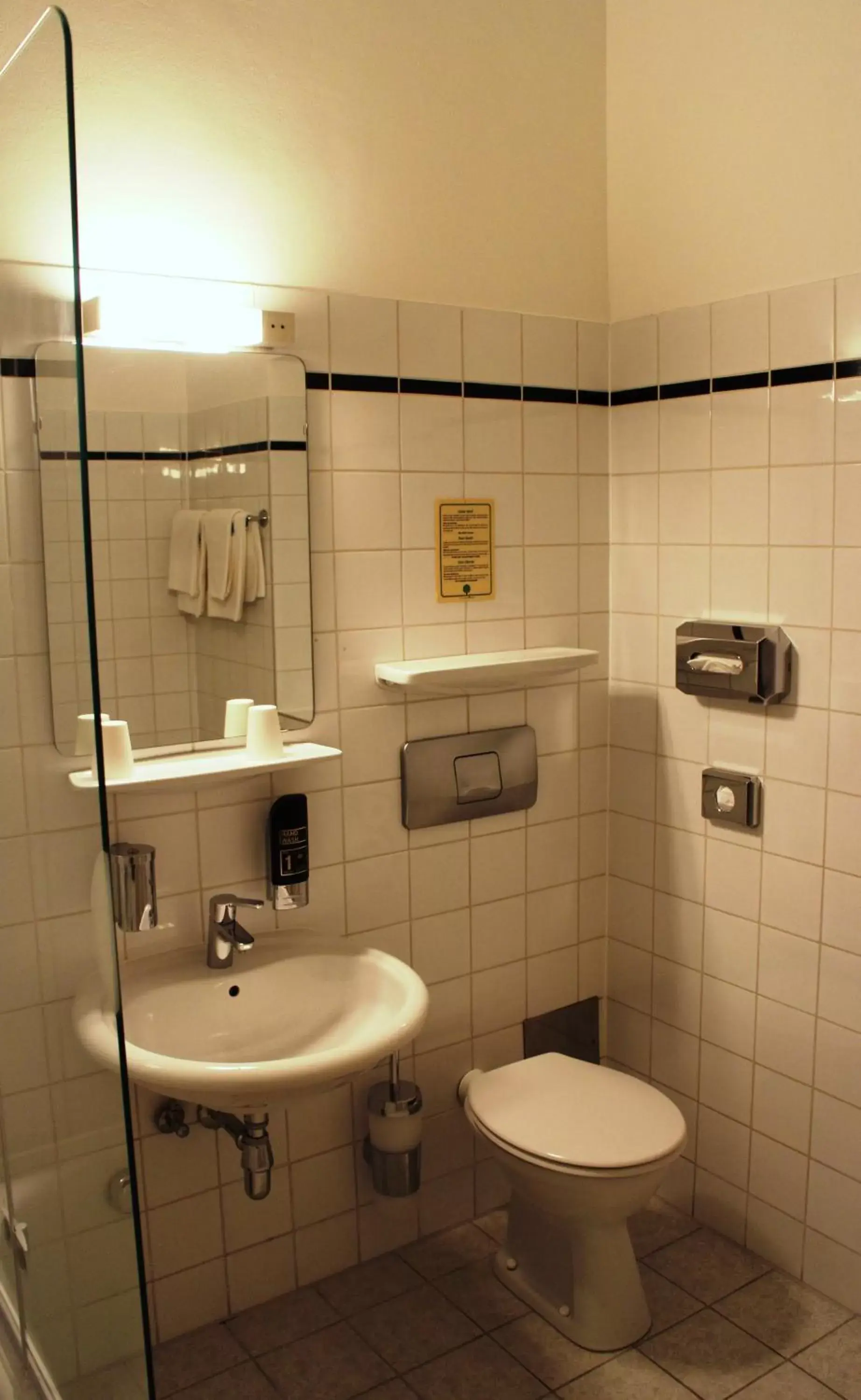 Bathroom in Hotel Graf Stadion