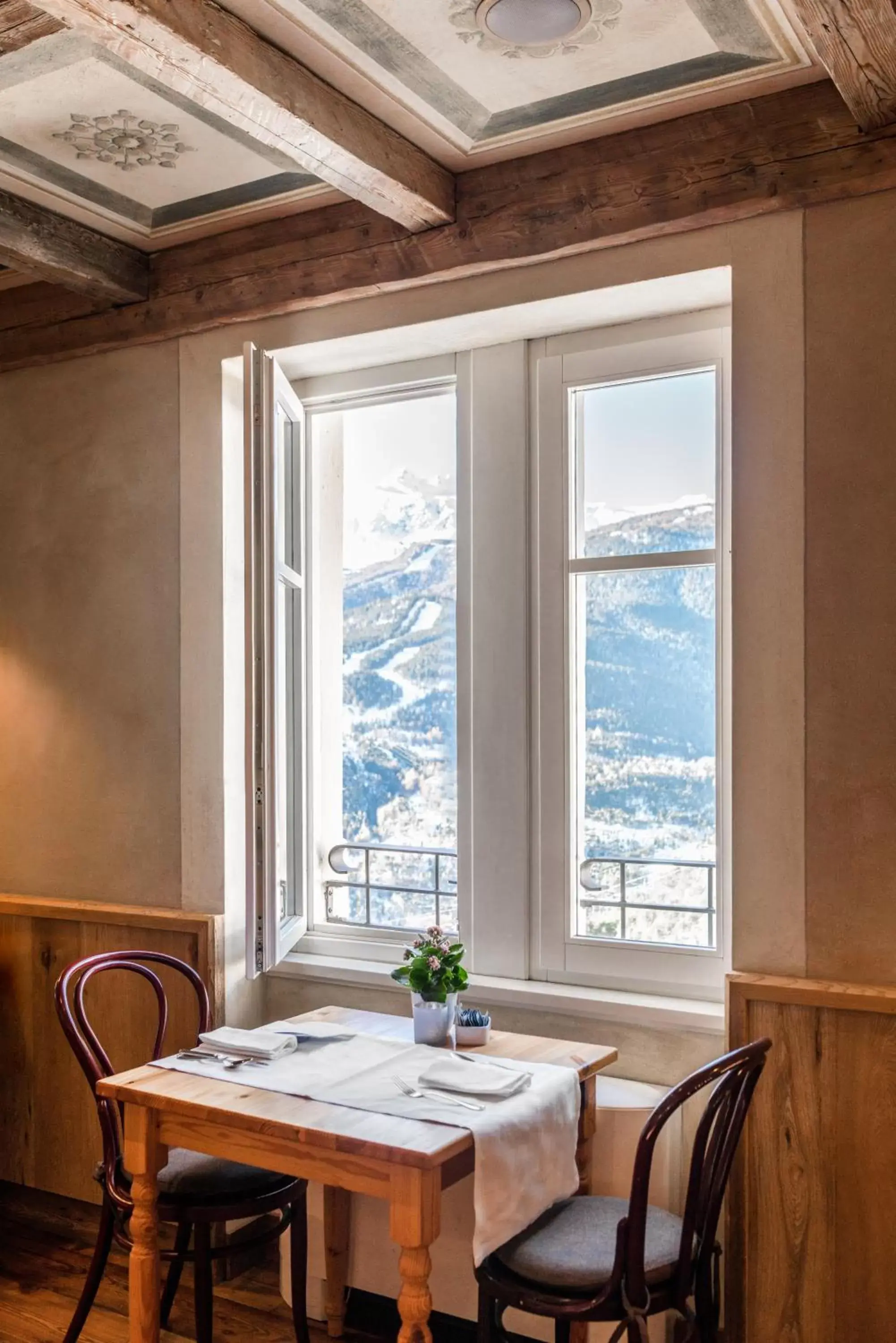 Restaurant/places to eat in QC Hotel Bagni Vecchi Restaurant/places to eat in QC Hotel Bagni Vecchi