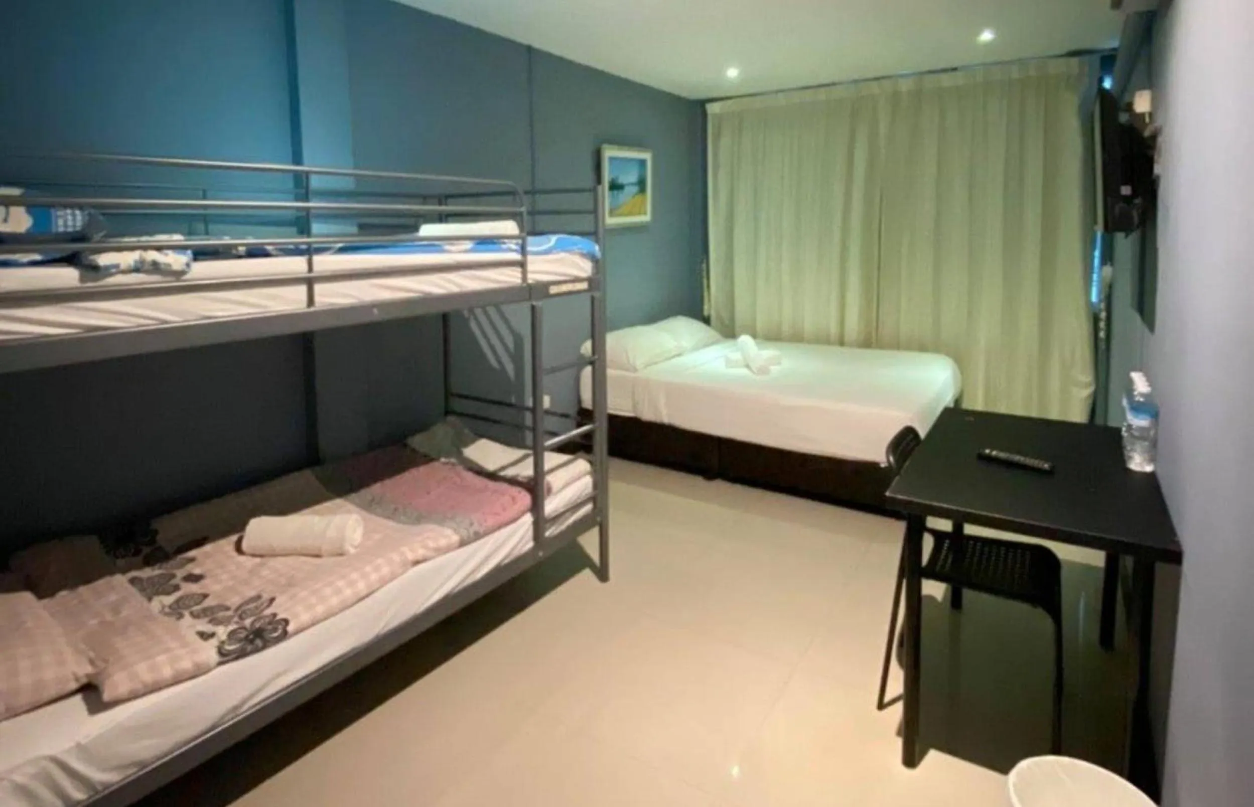 Bedroom, Bed in The Little Pig Sukhumvit