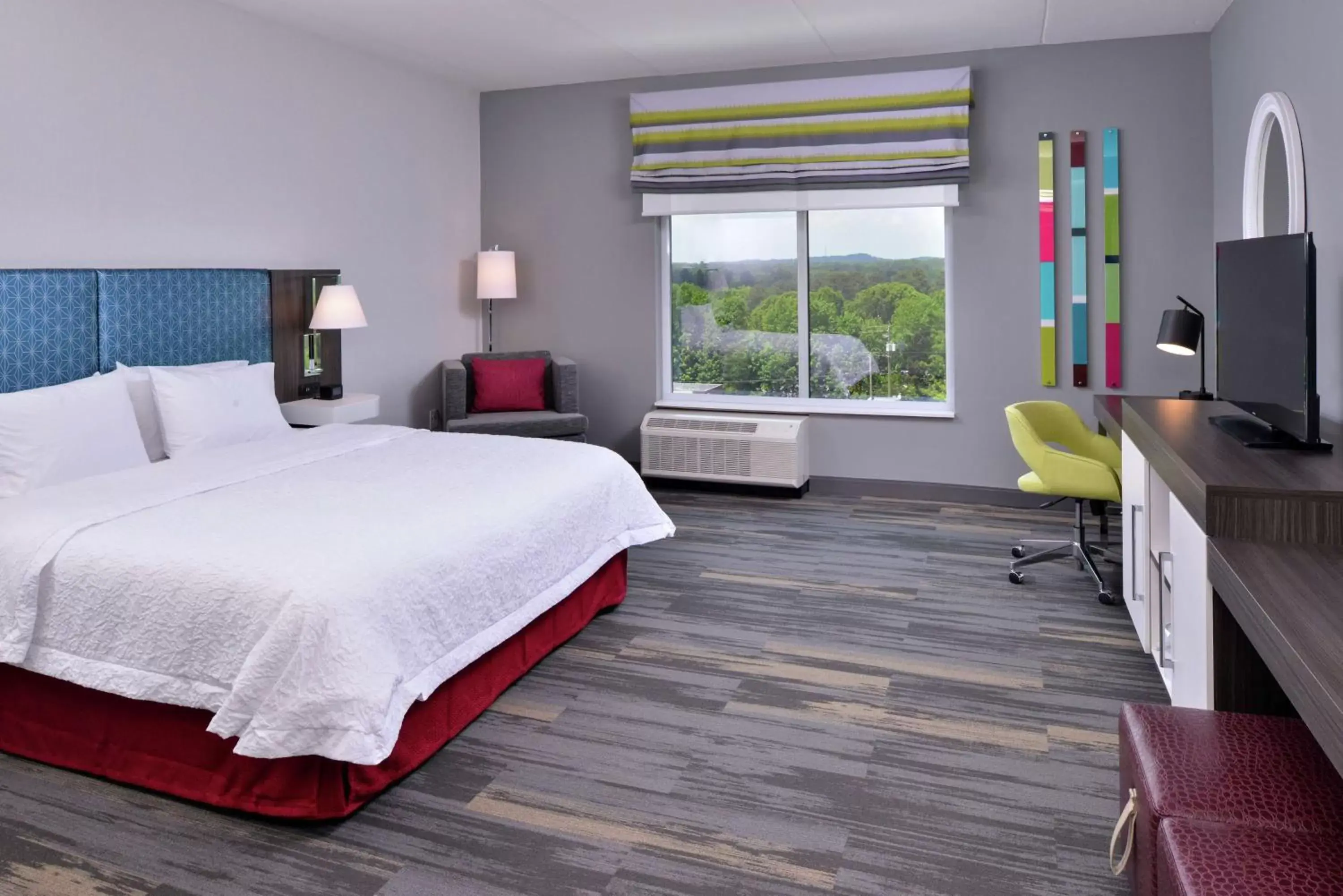 Bedroom in Hampton Inn & Suites Atlanta/Marietta