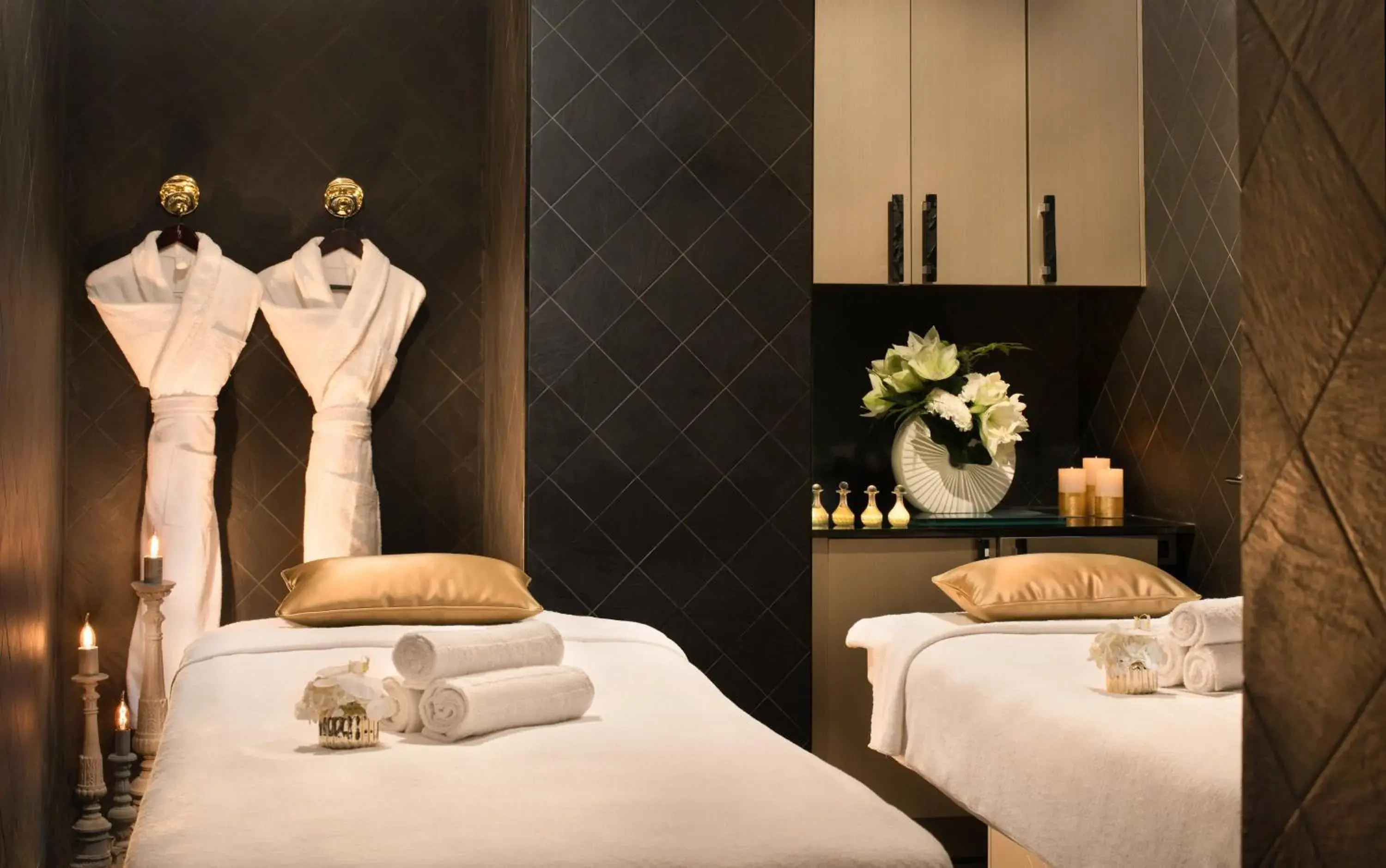 Massage in Hotel Barriere Le Fouquet's