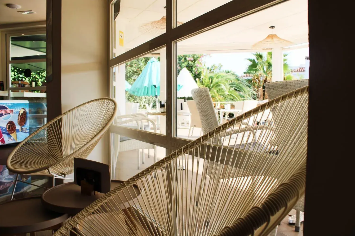 Lounge or bar, Balcony/Terrace in Hotel Vista Odin
