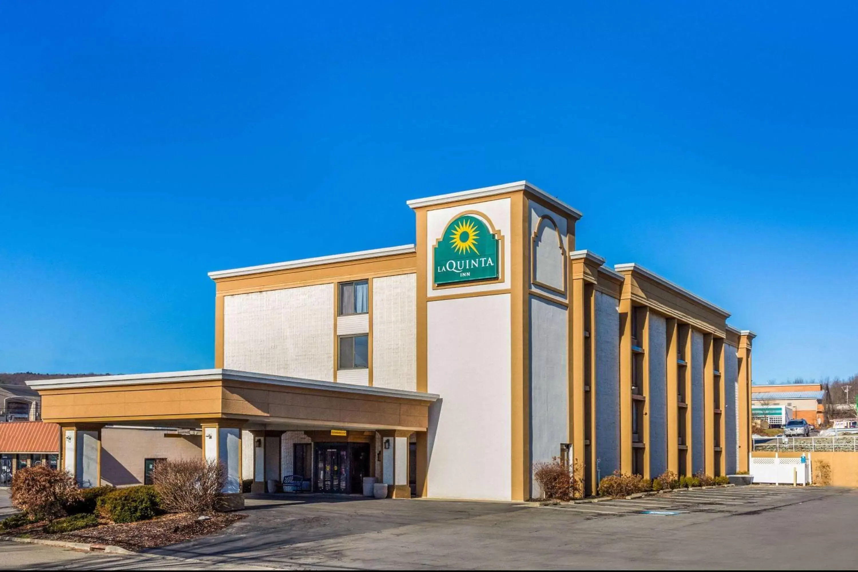 Property building in La Quinta Inn by Wyndham Binghamton - Johnson City