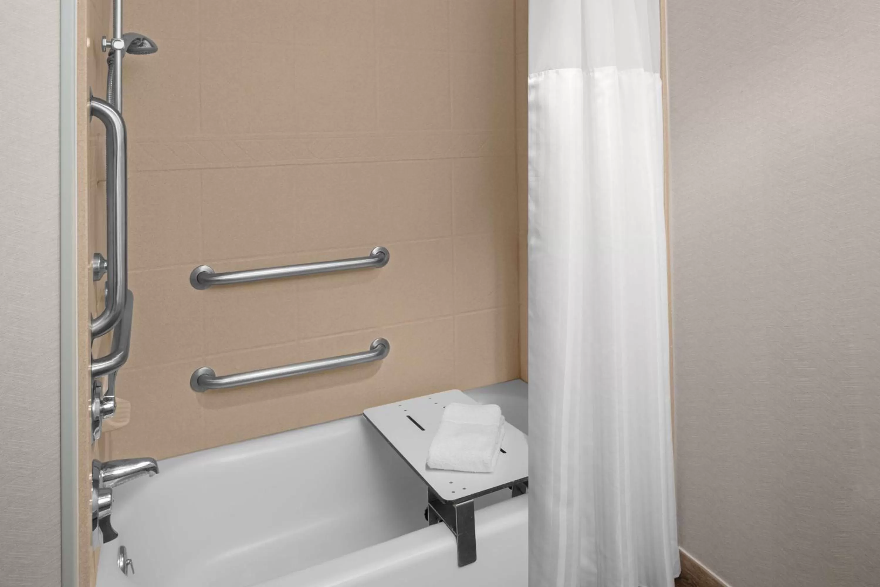 Bathroom in Hilton Garden Inn - Salt Lake City Airport