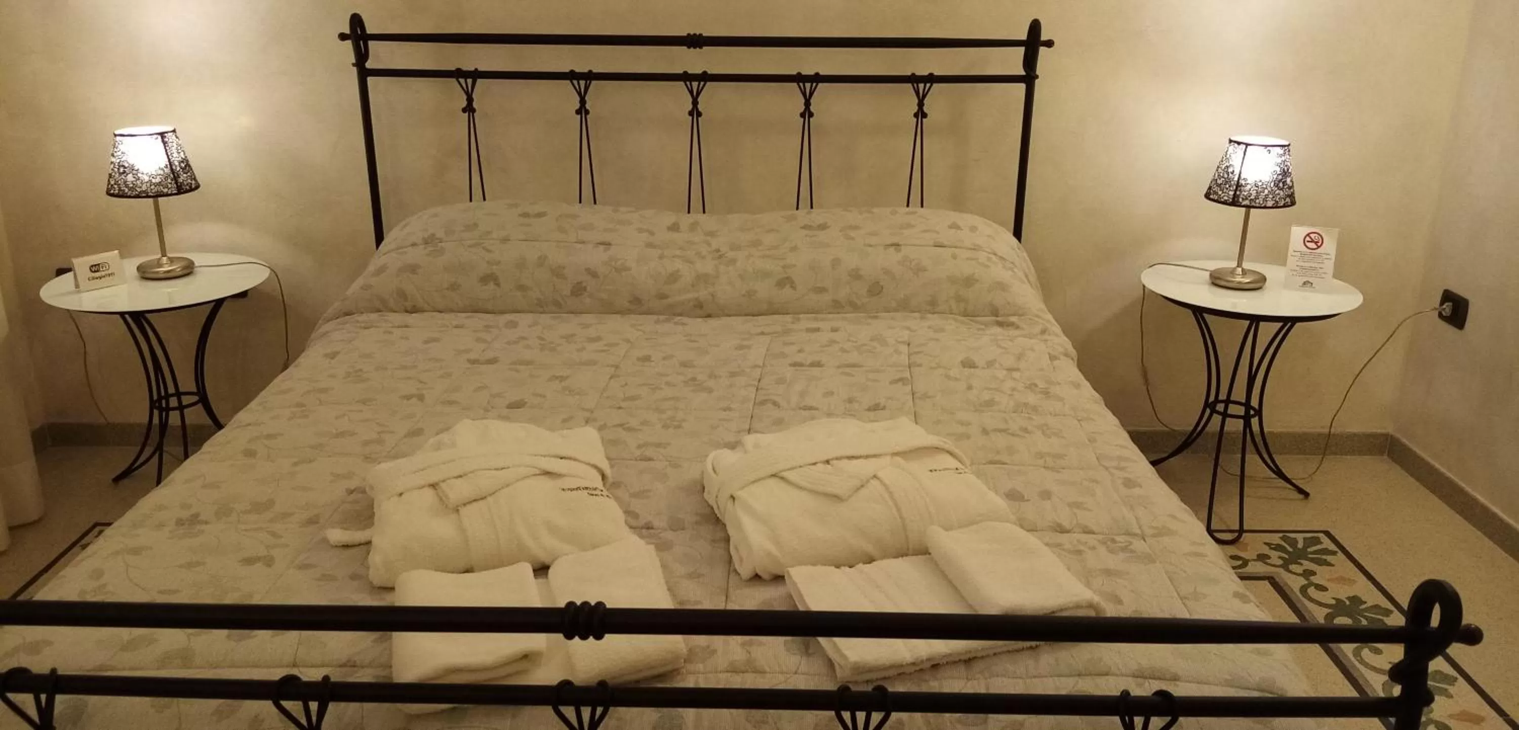 Bed in B&B Residence il Ciliegio , Via Villa Superiore 93 Luzzara