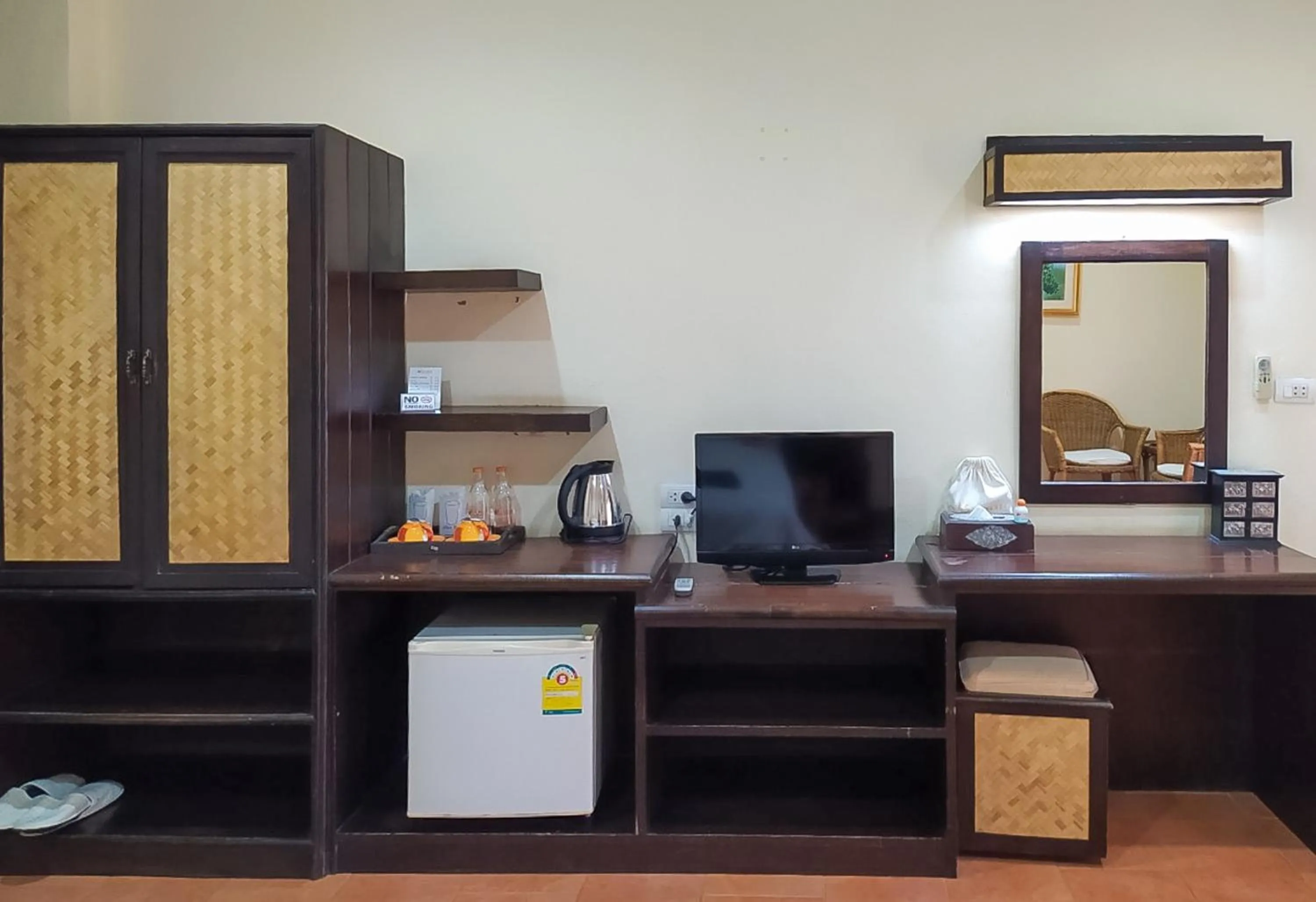 TV and multimedia in Silamanee Resort & Spa Hotel