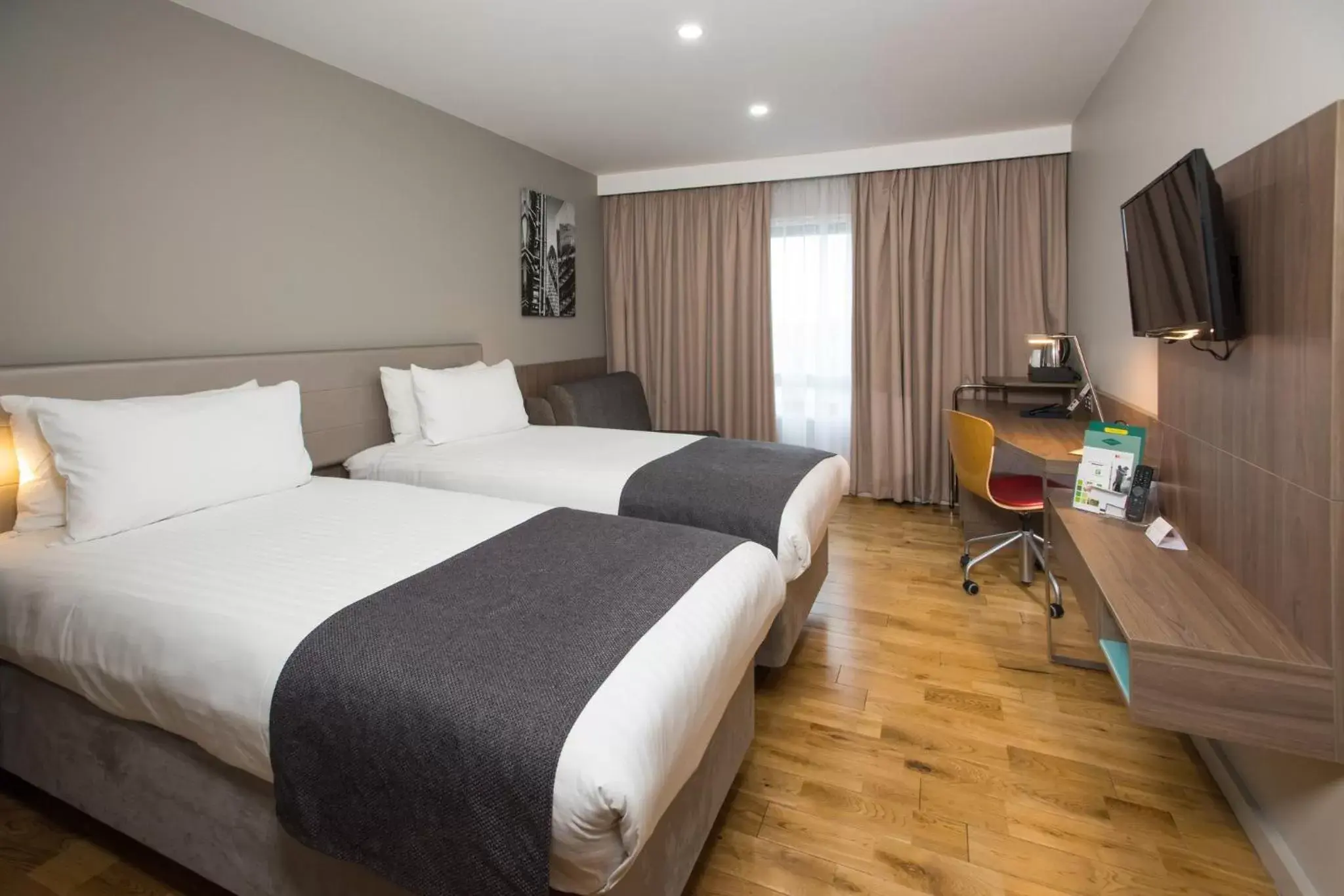 Photo of the whole room in Holiday Inn London West, an IHG Hotel