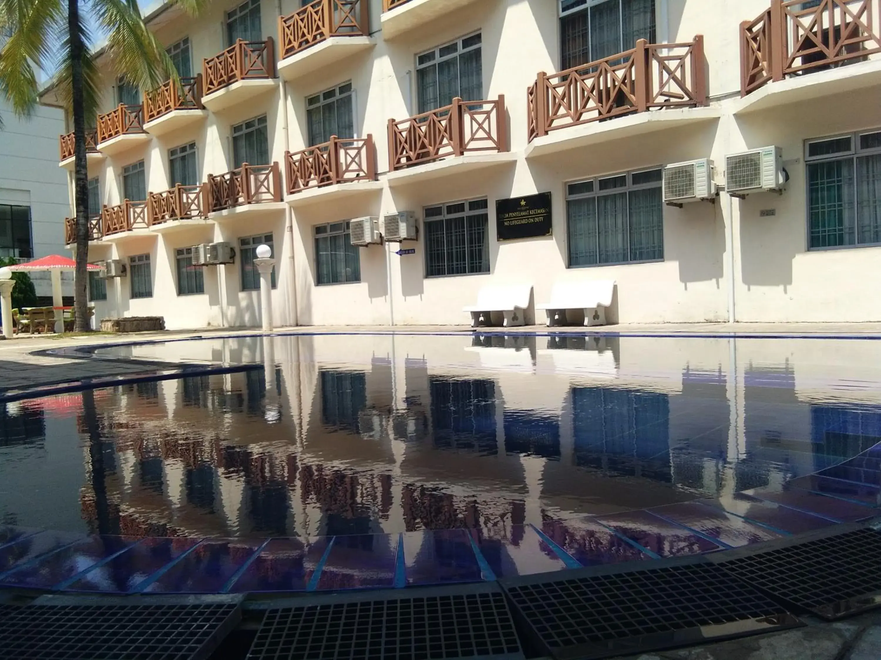 Swimming Pool in Hotel Seri Malaysia Kuantan