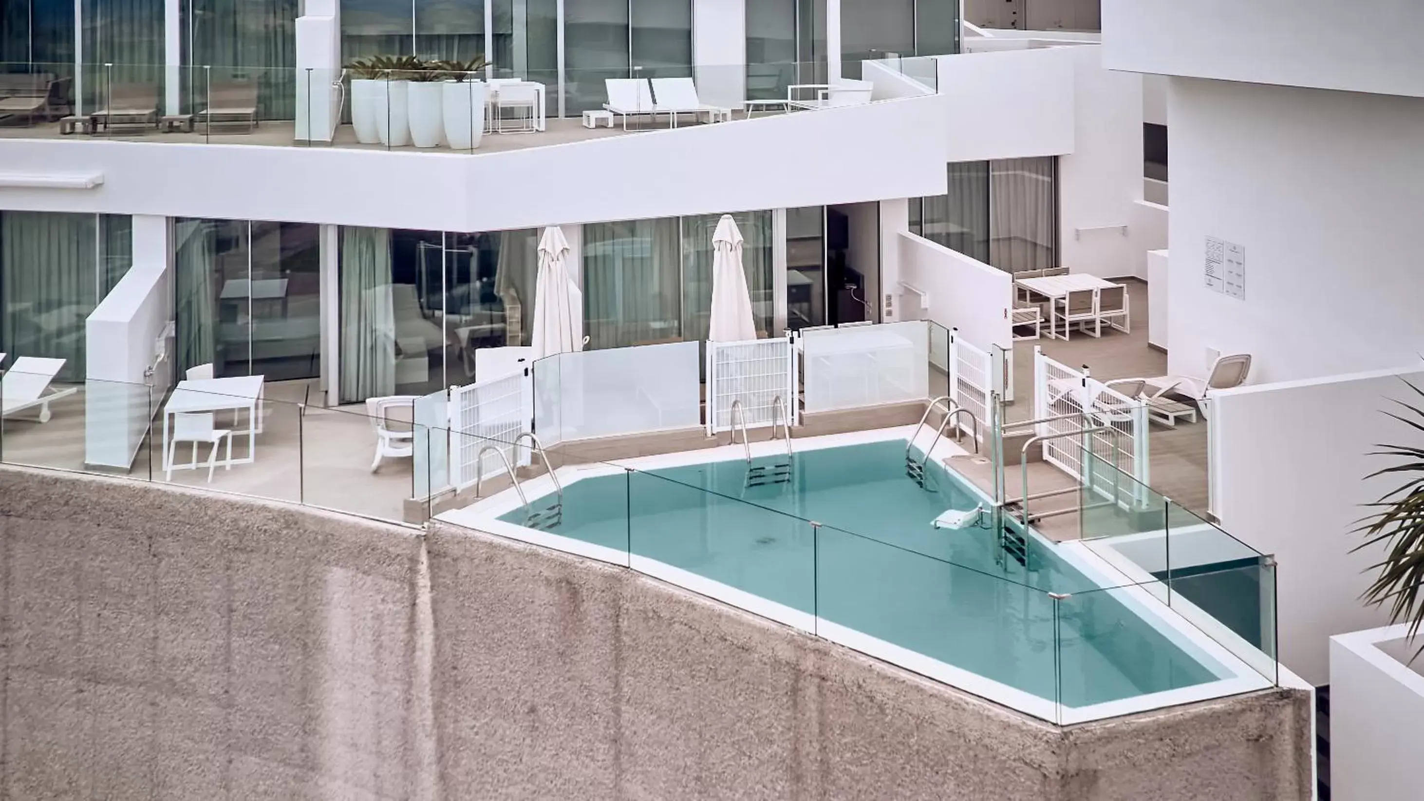 Pool view, Swimming Pool in Hotel Baobab Suites