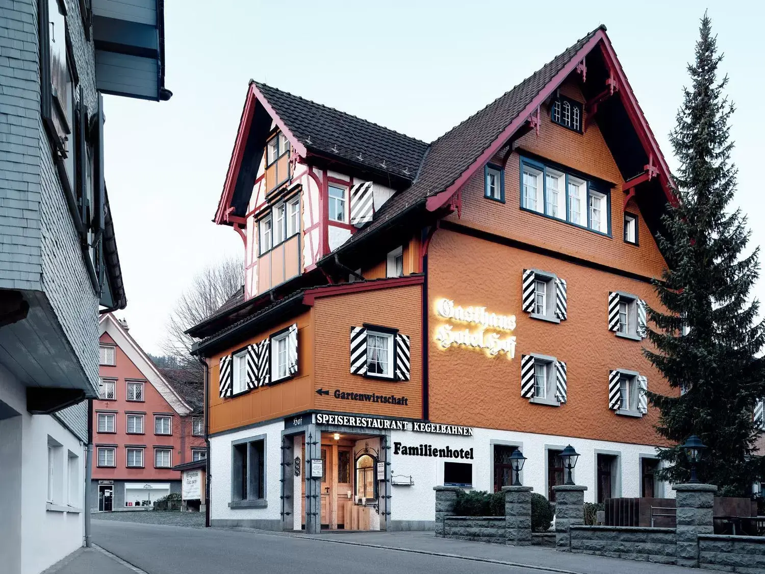 Property Building in Gasthaus Hof