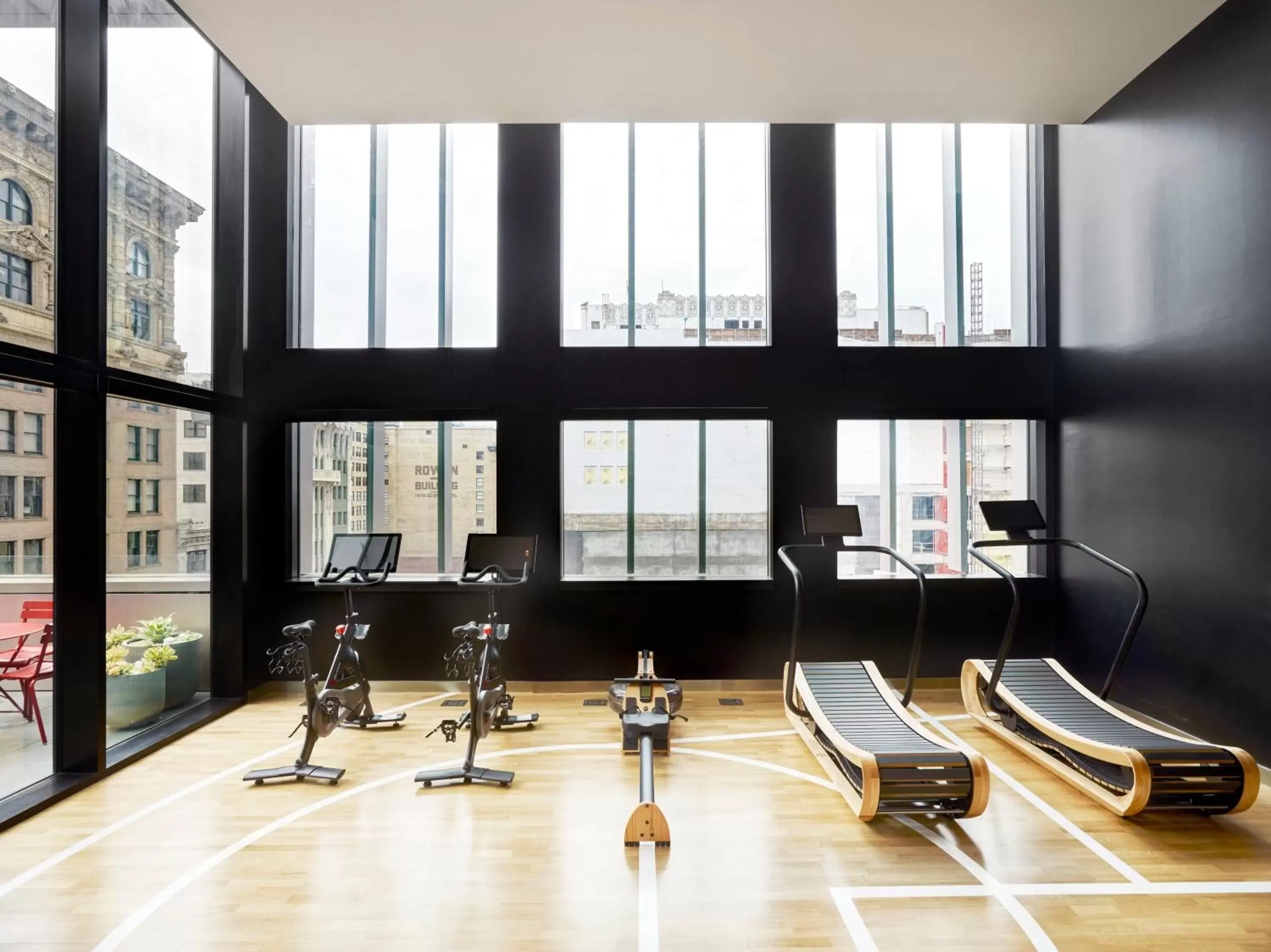 Fitness centre/facilities in citizenM Los Angeles Downtown