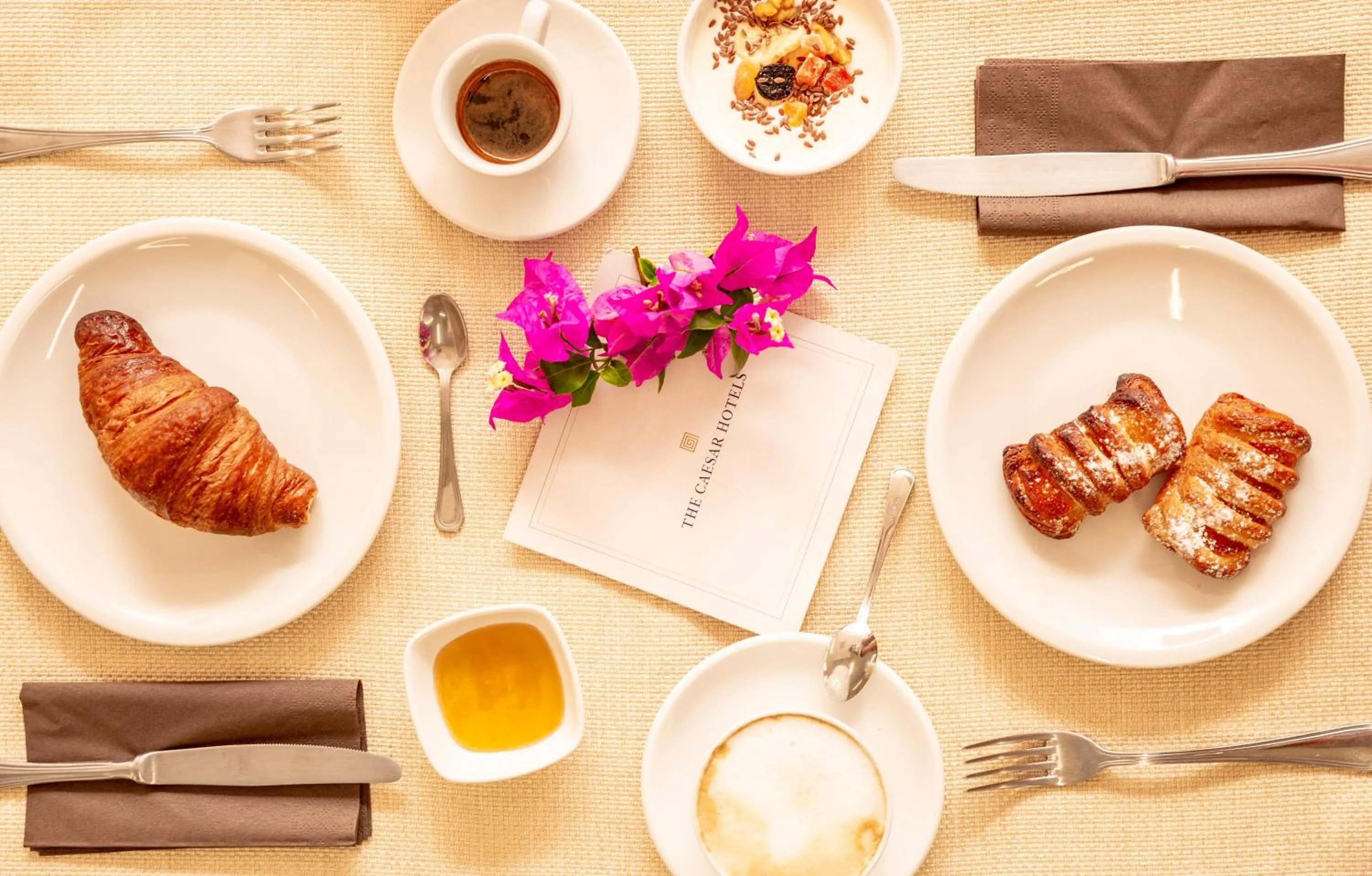 Restaurant/places to eat in Park Hotel Residence