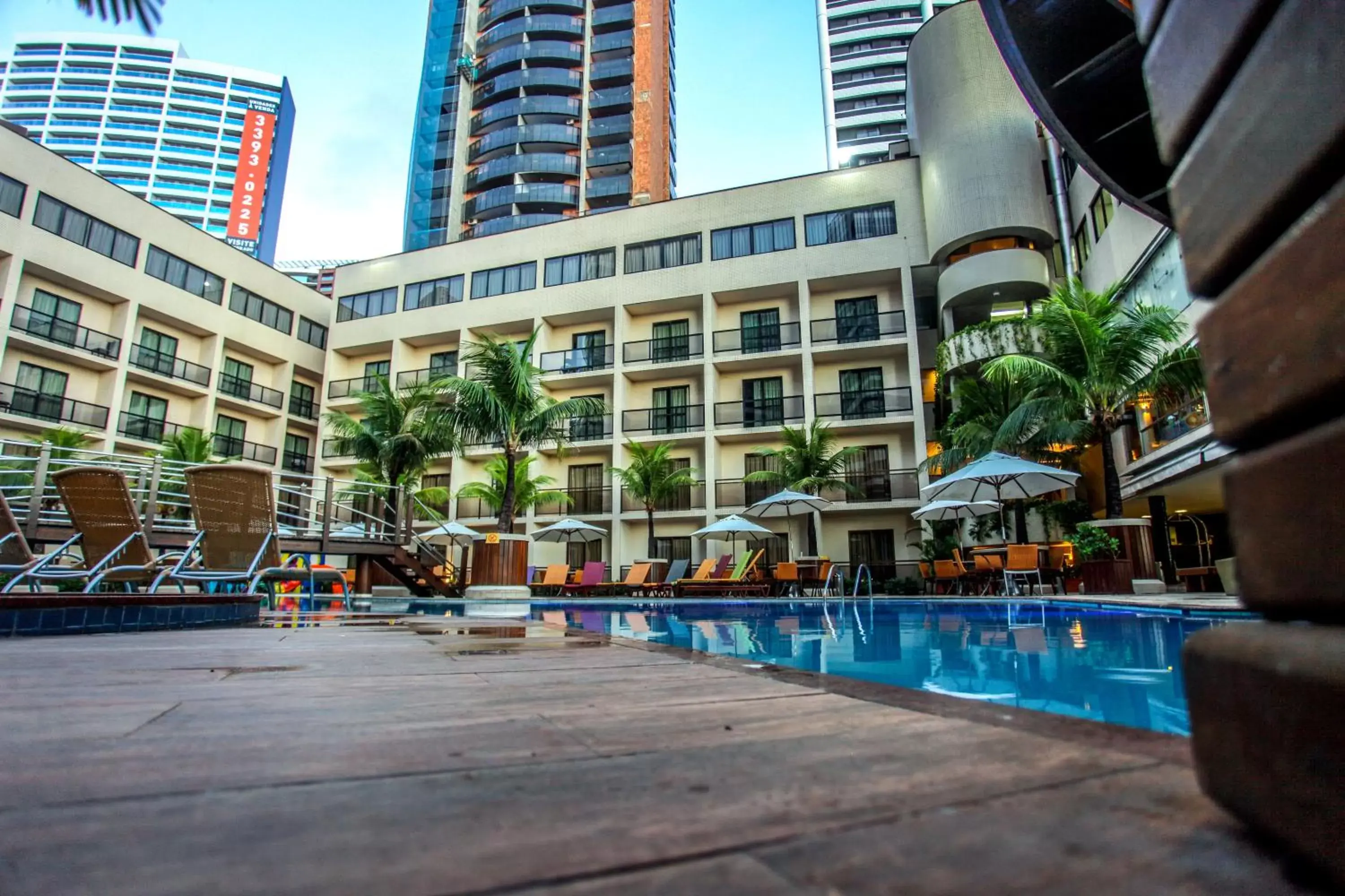 Swimming pool, Property Building in Mareiro Hotel