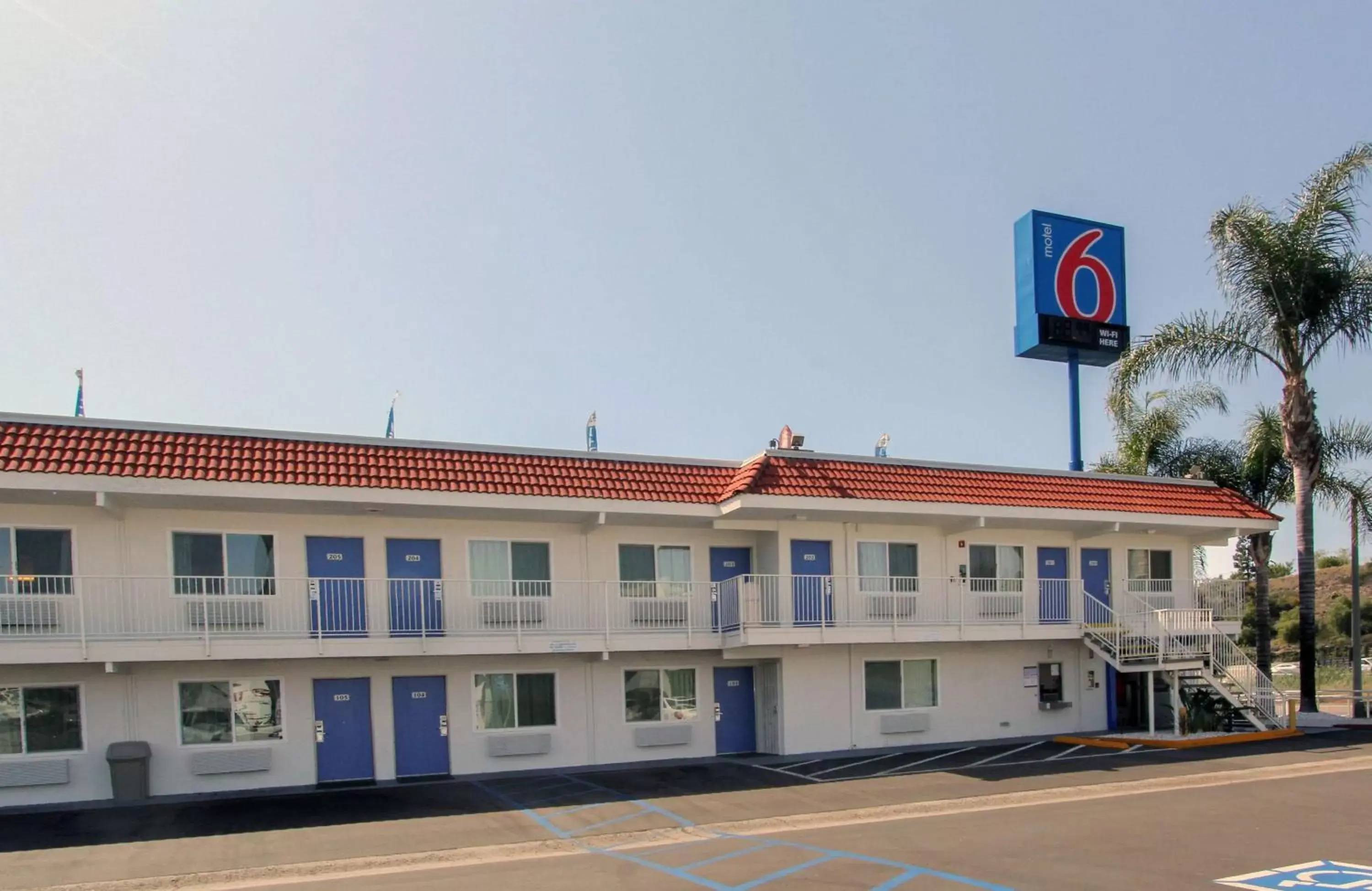 Property Building in Motel 6-La Mesa, CA - San Diego