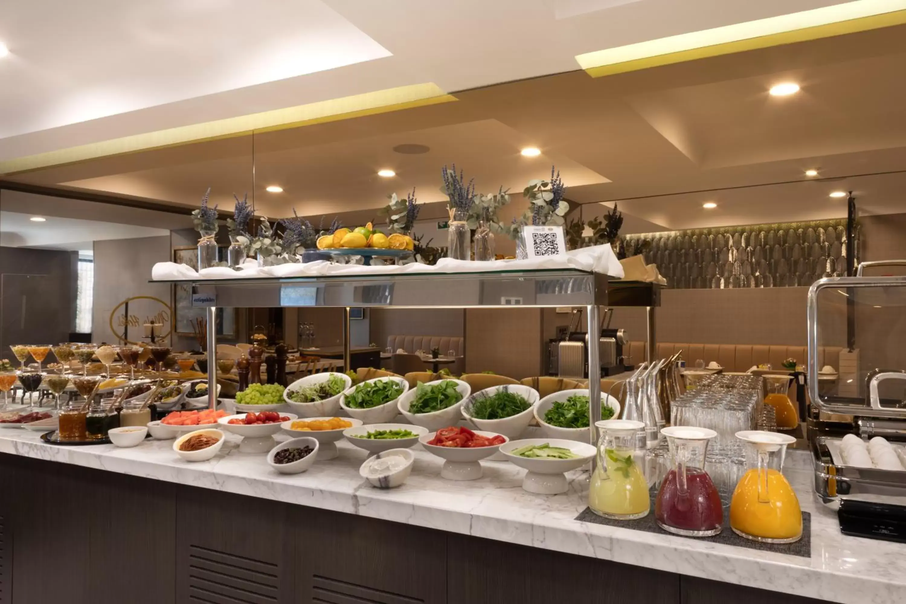 Food and drinks, Restaurant/Places to Eat in Mula Hotel