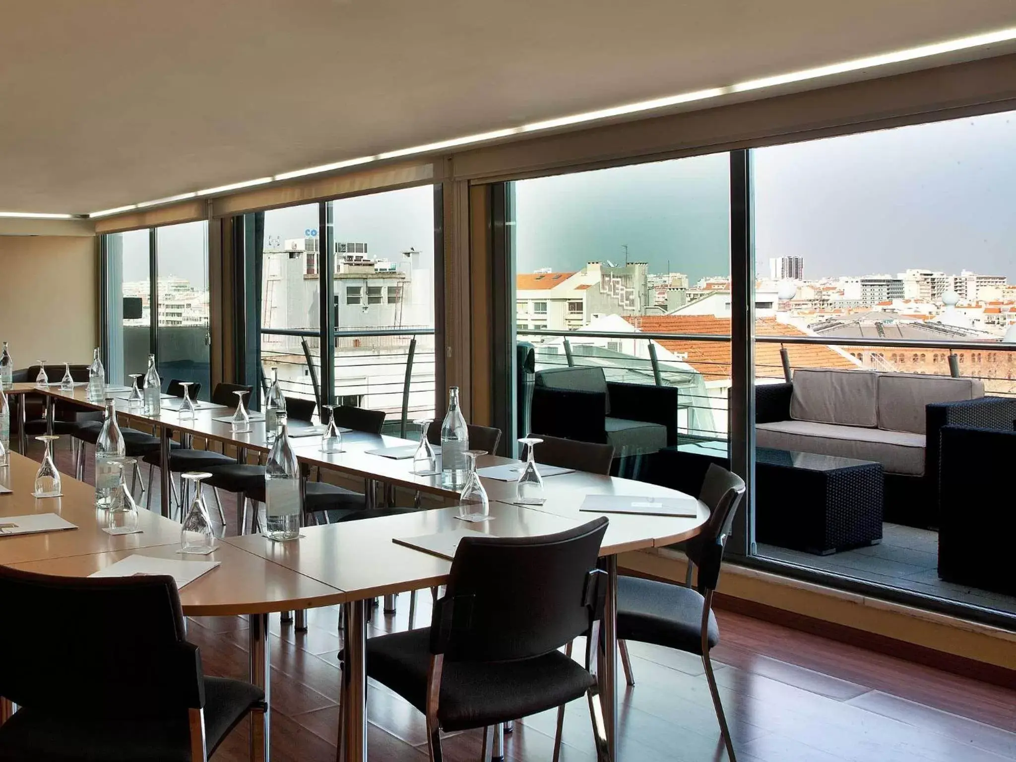 Balcony/Terrace, Restaurant/Places to Eat in TURIM Iberia Hotel