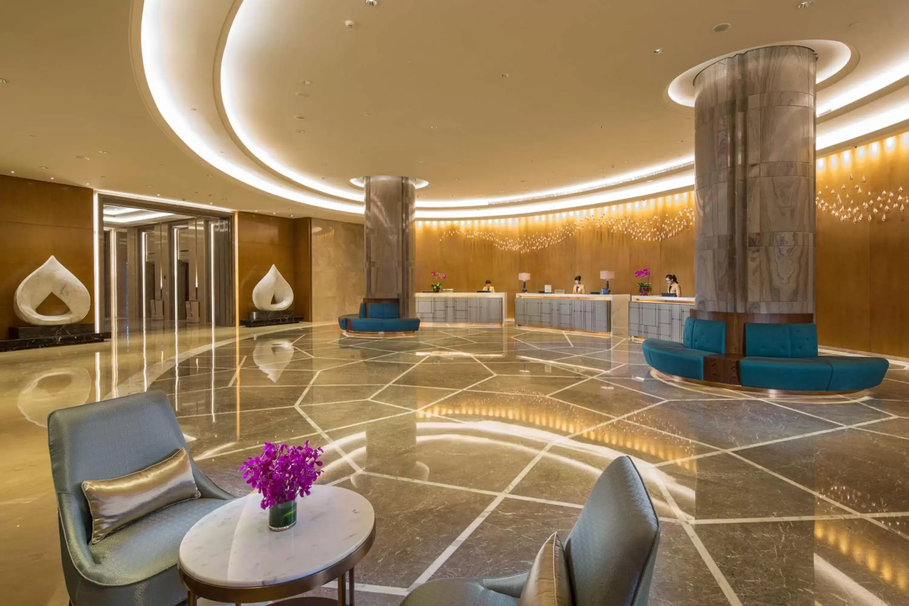 Lobby or reception in Hilton Urumqi Lobby or reception in Hilton Urumqi