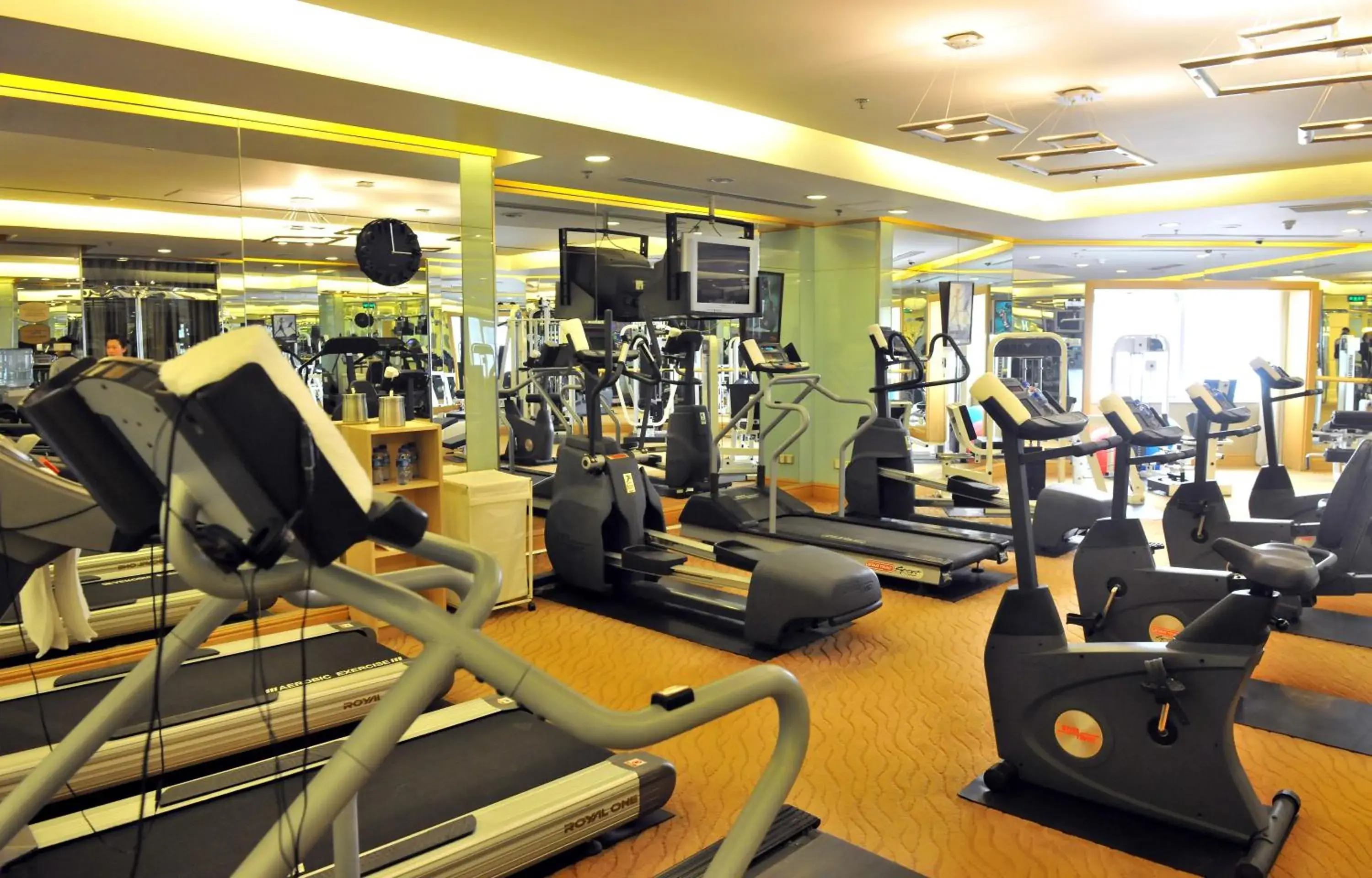 Fitness centre/facilities, Fitness Center/Facilities in Air China Boyue Beijing Hotel