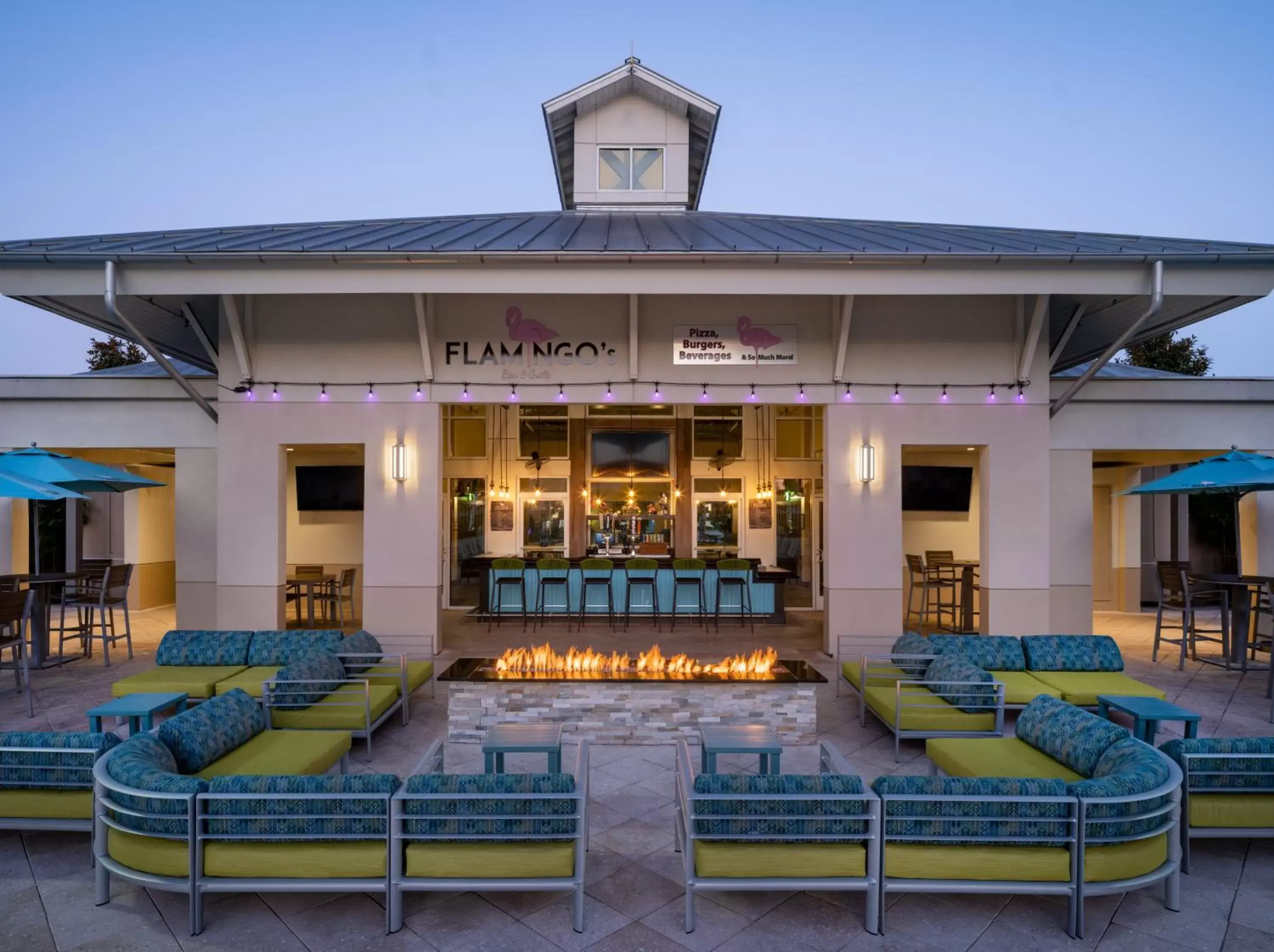 Restaurant/places to eat in SpringHill Suites by Marriott Orlando at FLAMINGO CROSSINGS Town Center-Western Entrance