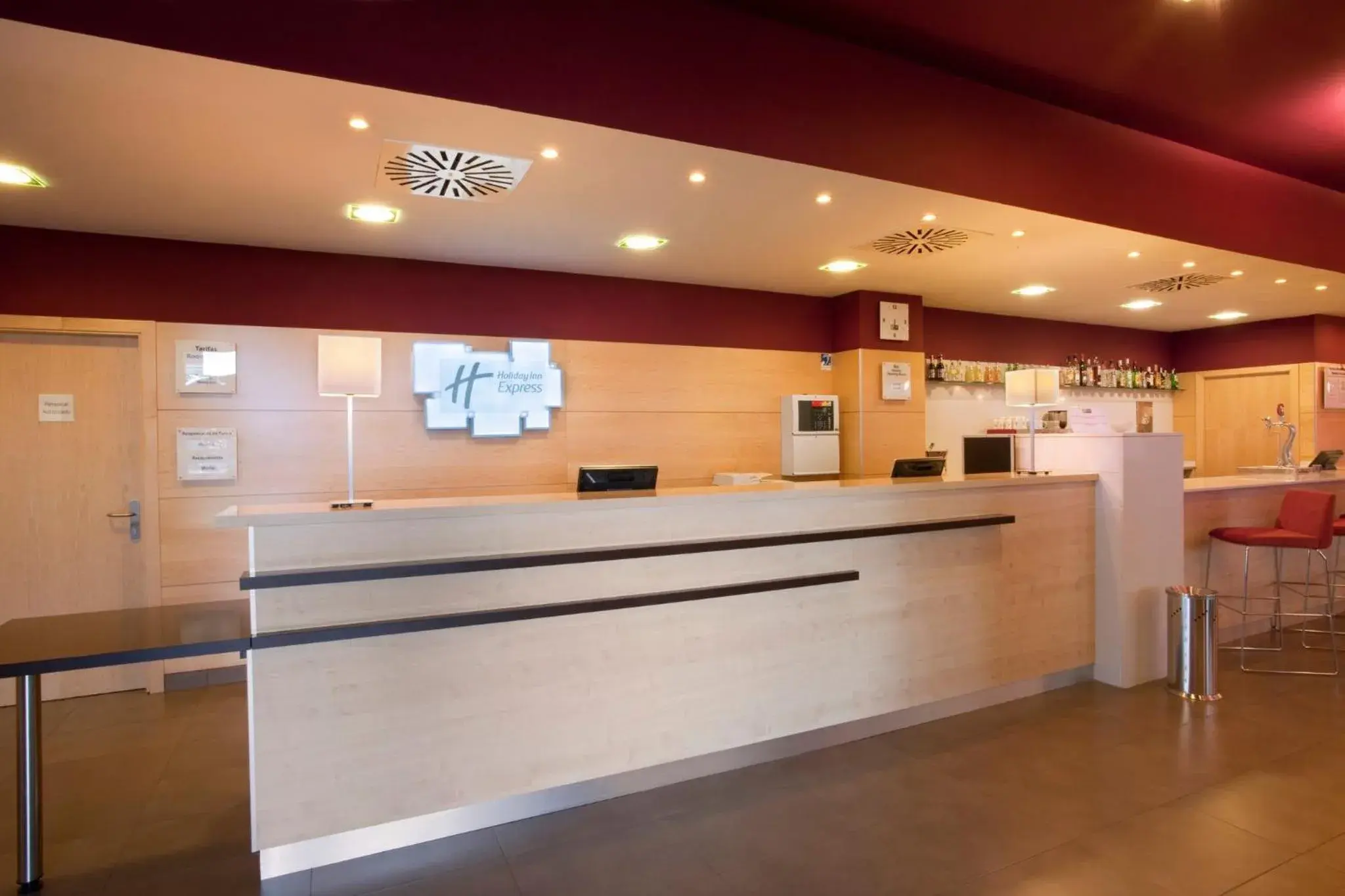 Lobby or reception, Lobby/Reception in Holiday Inn Express Madrid-Getafe