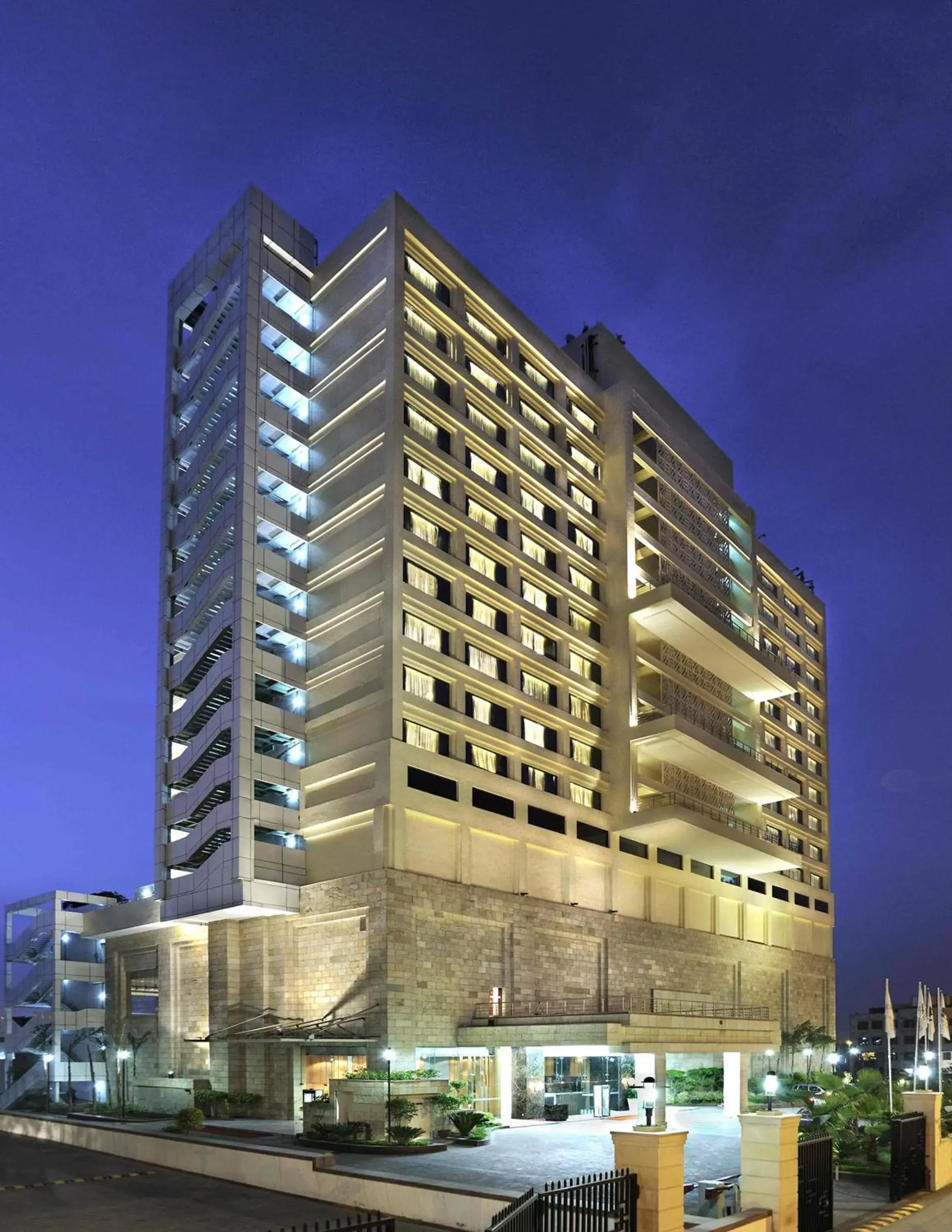 Property Building in Holiday Inn New Delhi Mayur Vihar Noida, an IHG Hotel