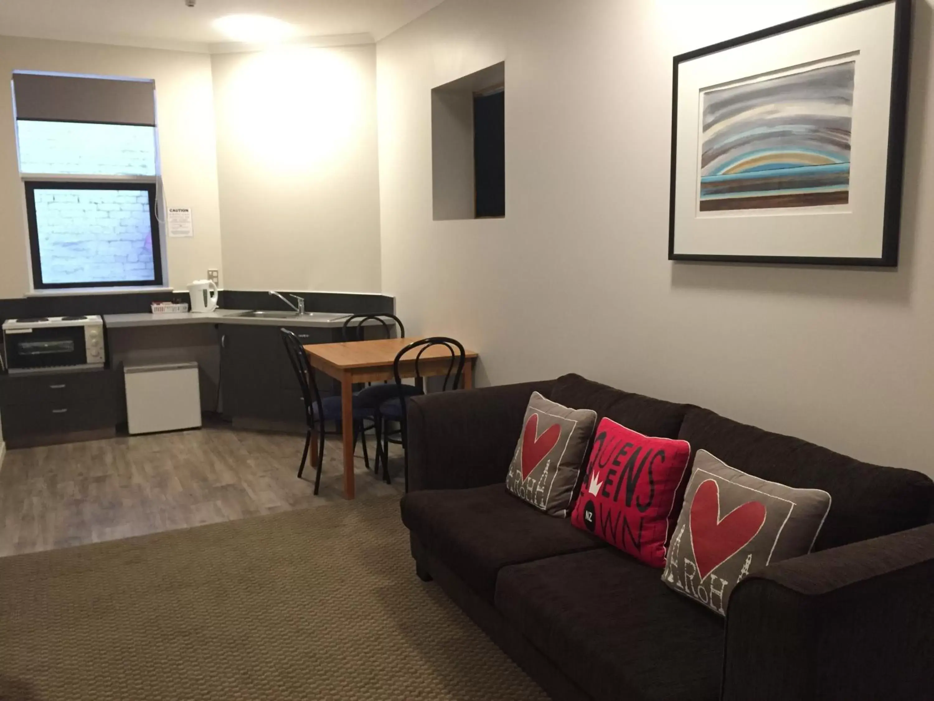 Living room, Seating Area in Motel on Carroll