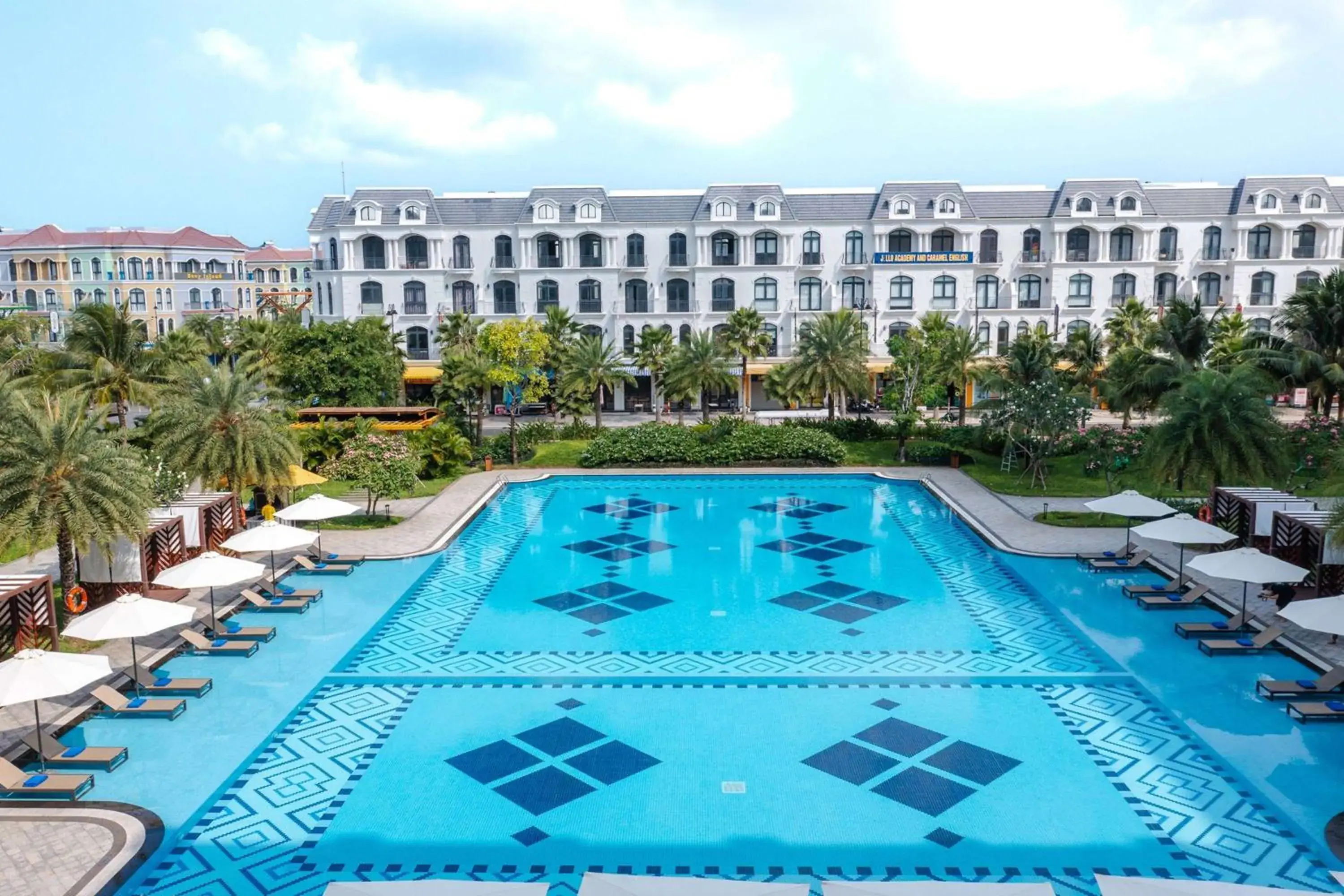 Swimming Pool in Wyndham Garden Grandworld Phu Quoc