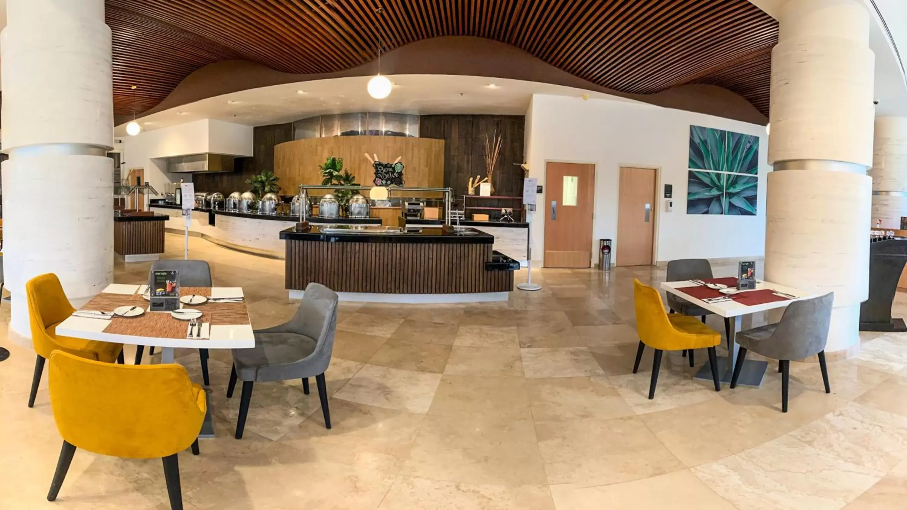 Restaurant/Places to Eat in Holiday Inn Tuxpan - Convention Center, an IHG Hotel