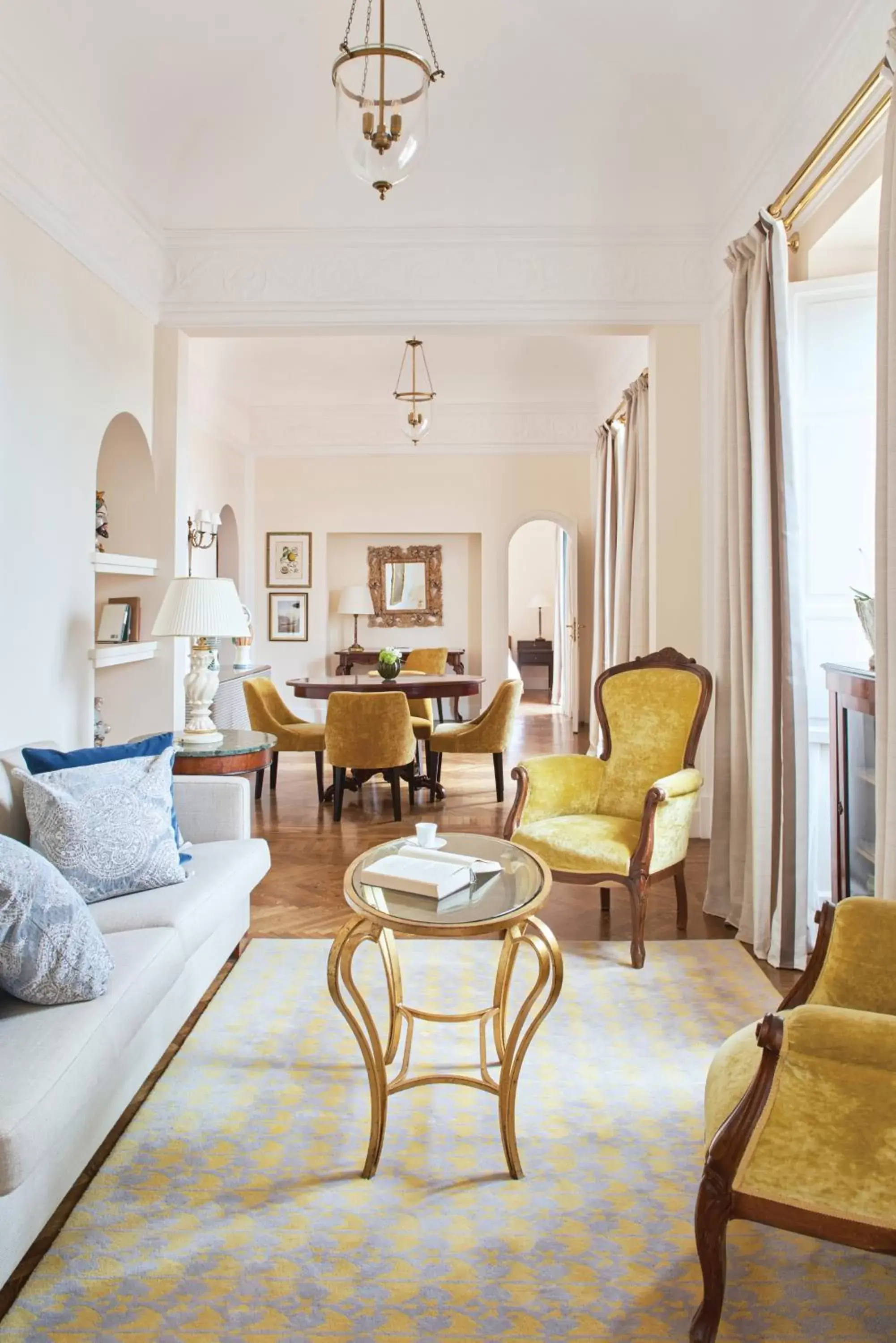 Living room, Seating Area in Grand Hotel Timeo, A Belmond Hotel, Taormina