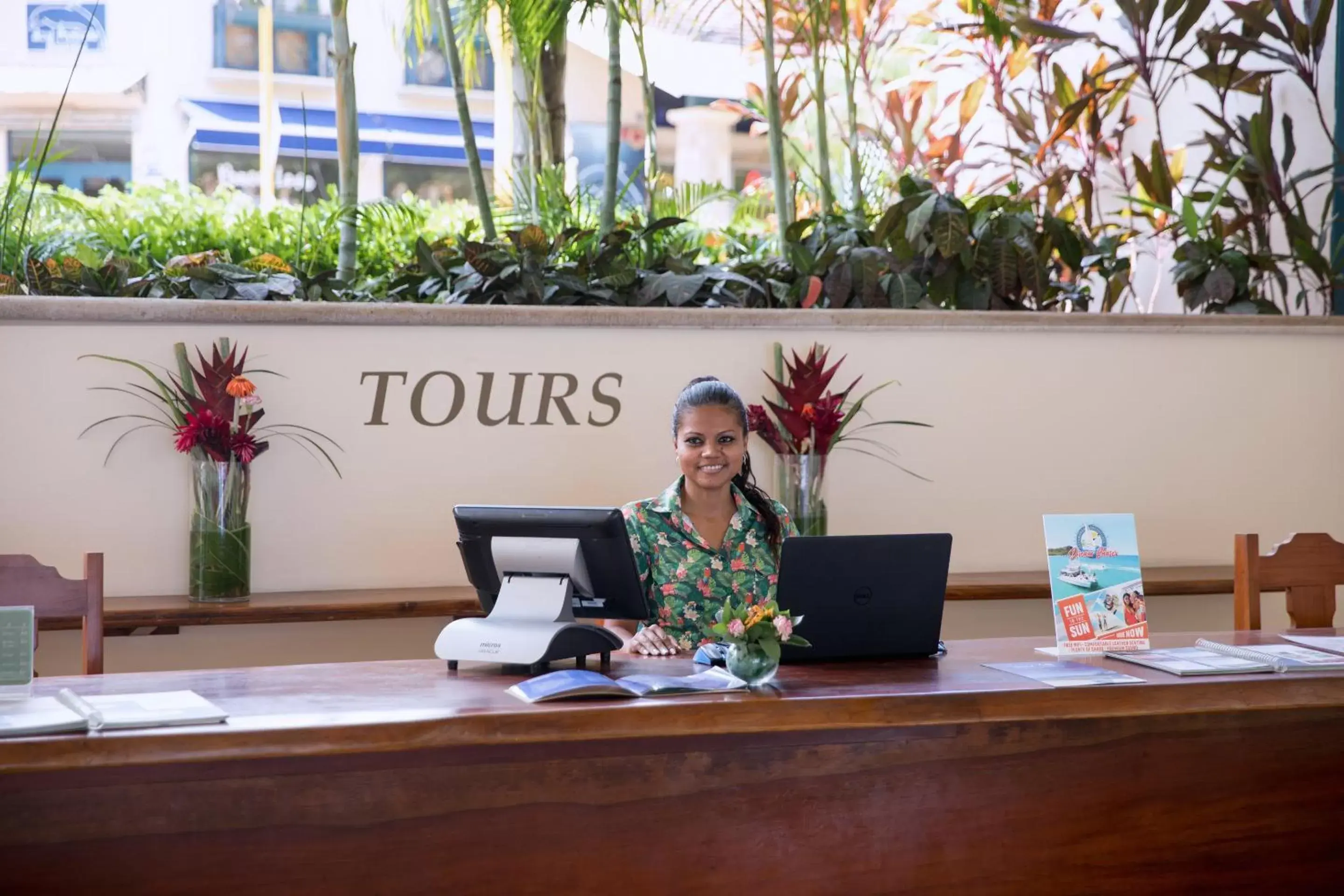 Staff, Lobby/Reception in Hotel Tamarindo Diria Beach Resort