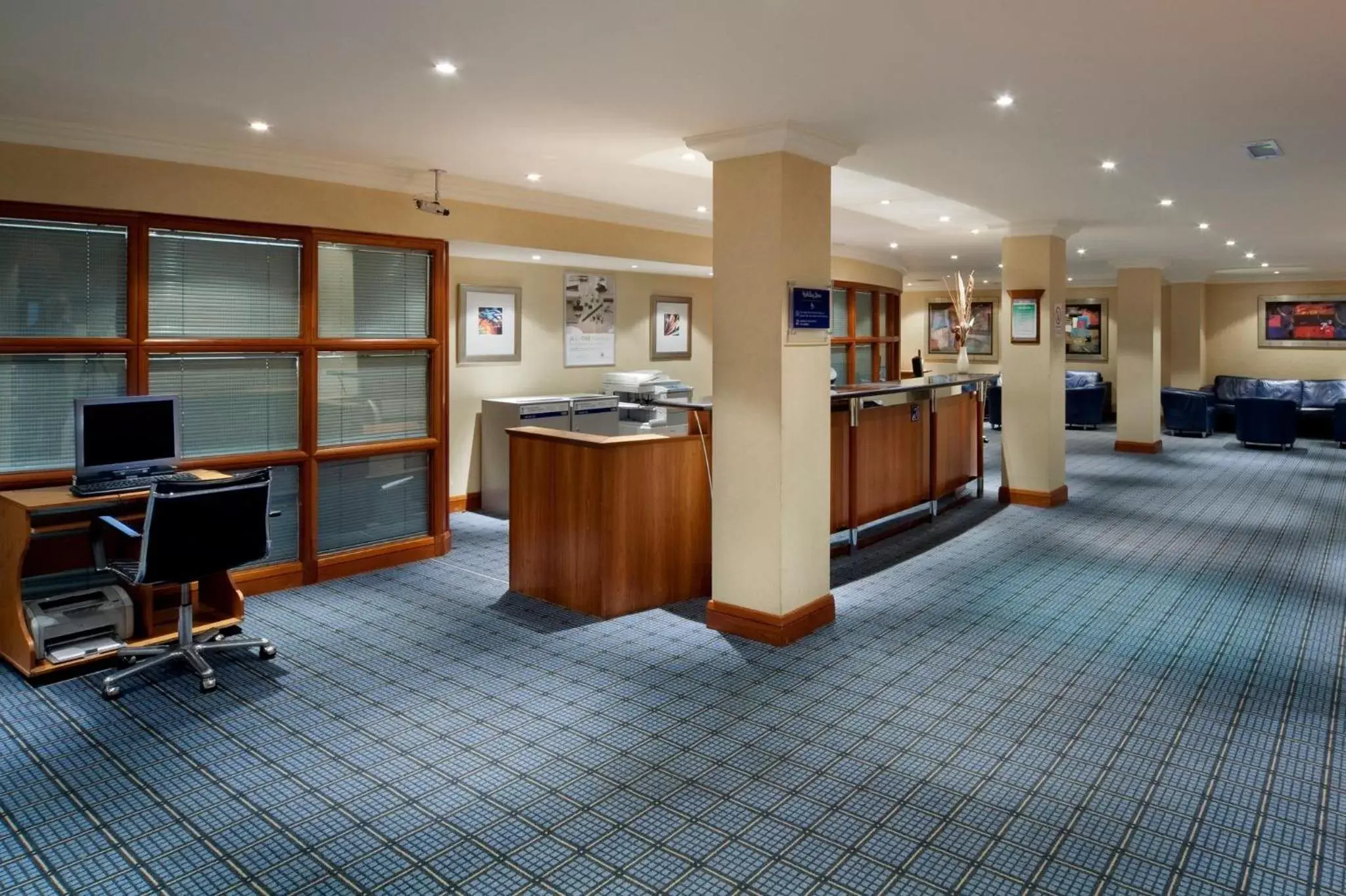 Meeting/conference room, Lobby/Reception in Holiday Inn - Glasgow Airport, an IHG Hotel