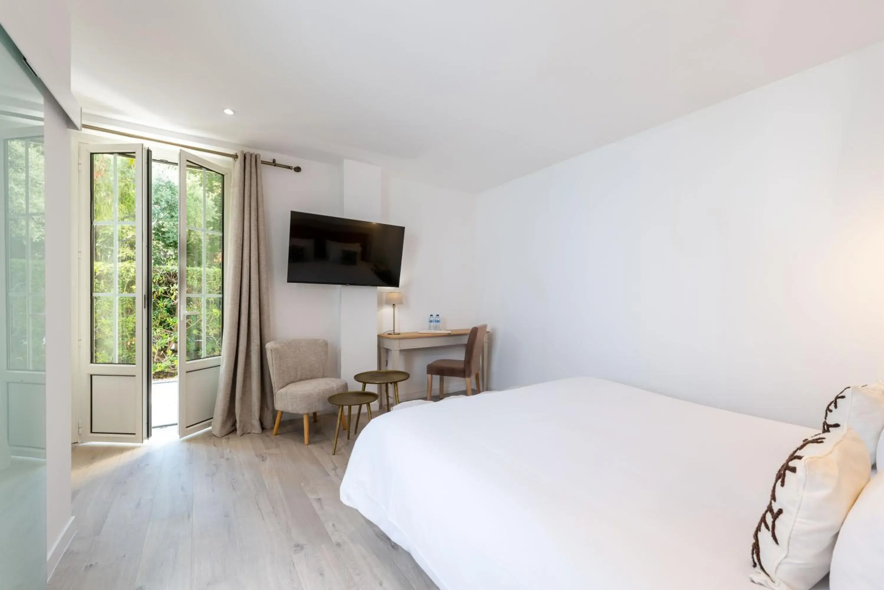 Bedroom in Hôtel Beau Site - Cap d'Antibes