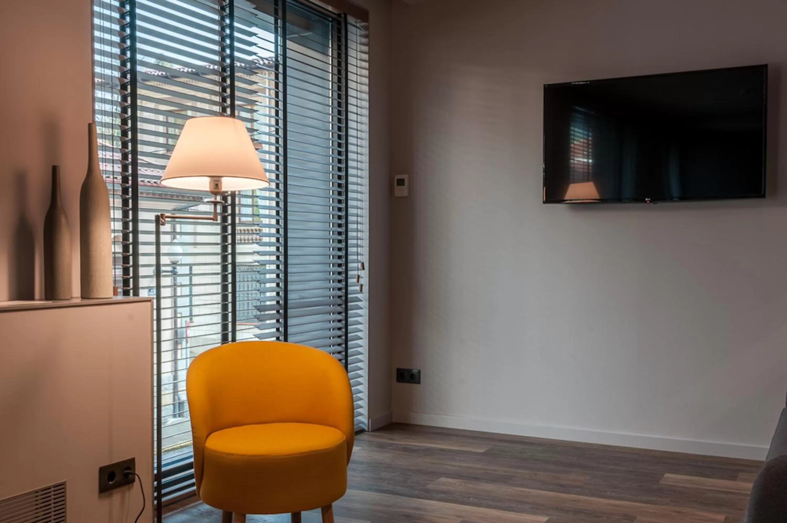 Communal lounge/ TV room in Hotelet de Sant joan