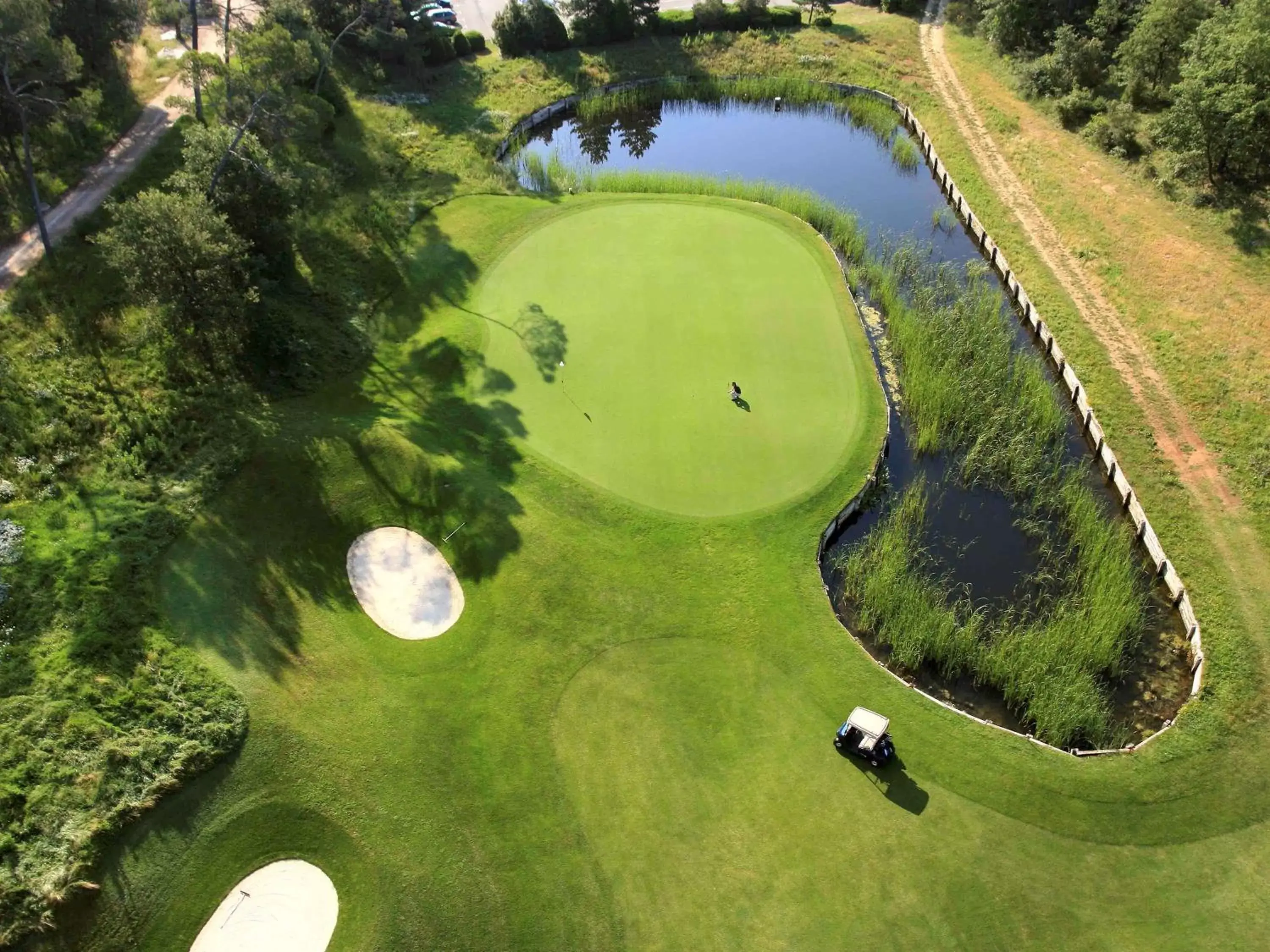 On site, Bird's-eye View in Mercure Brignoles Golf de Barbaroux & Spa