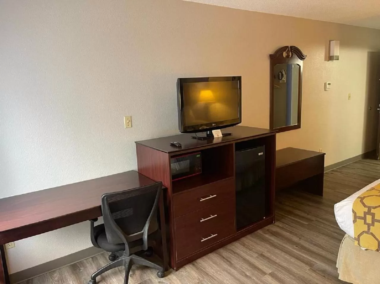 King Studio Suite - Non-Smoking in Spark by Hilton Winston-Salem University