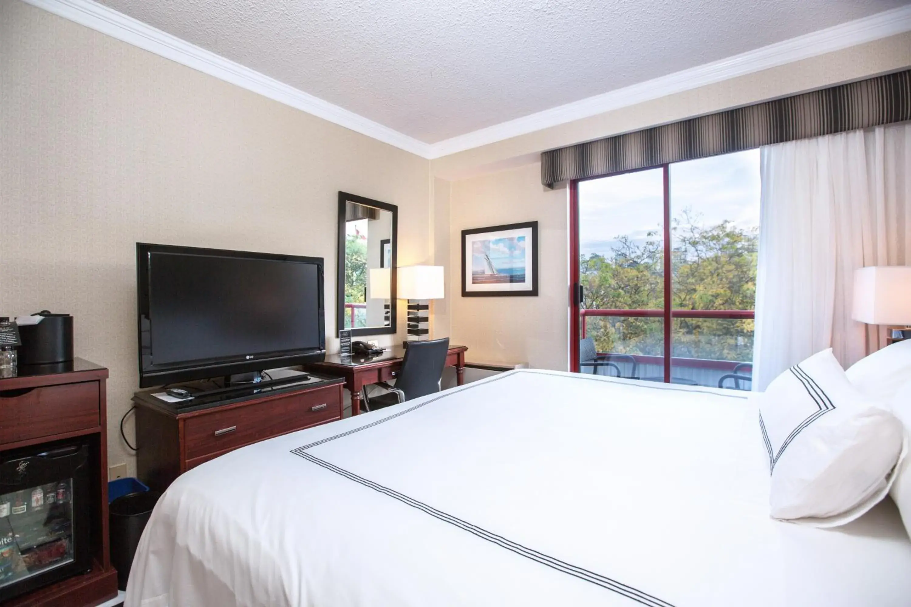 Bedroom in Granville Island Hotel