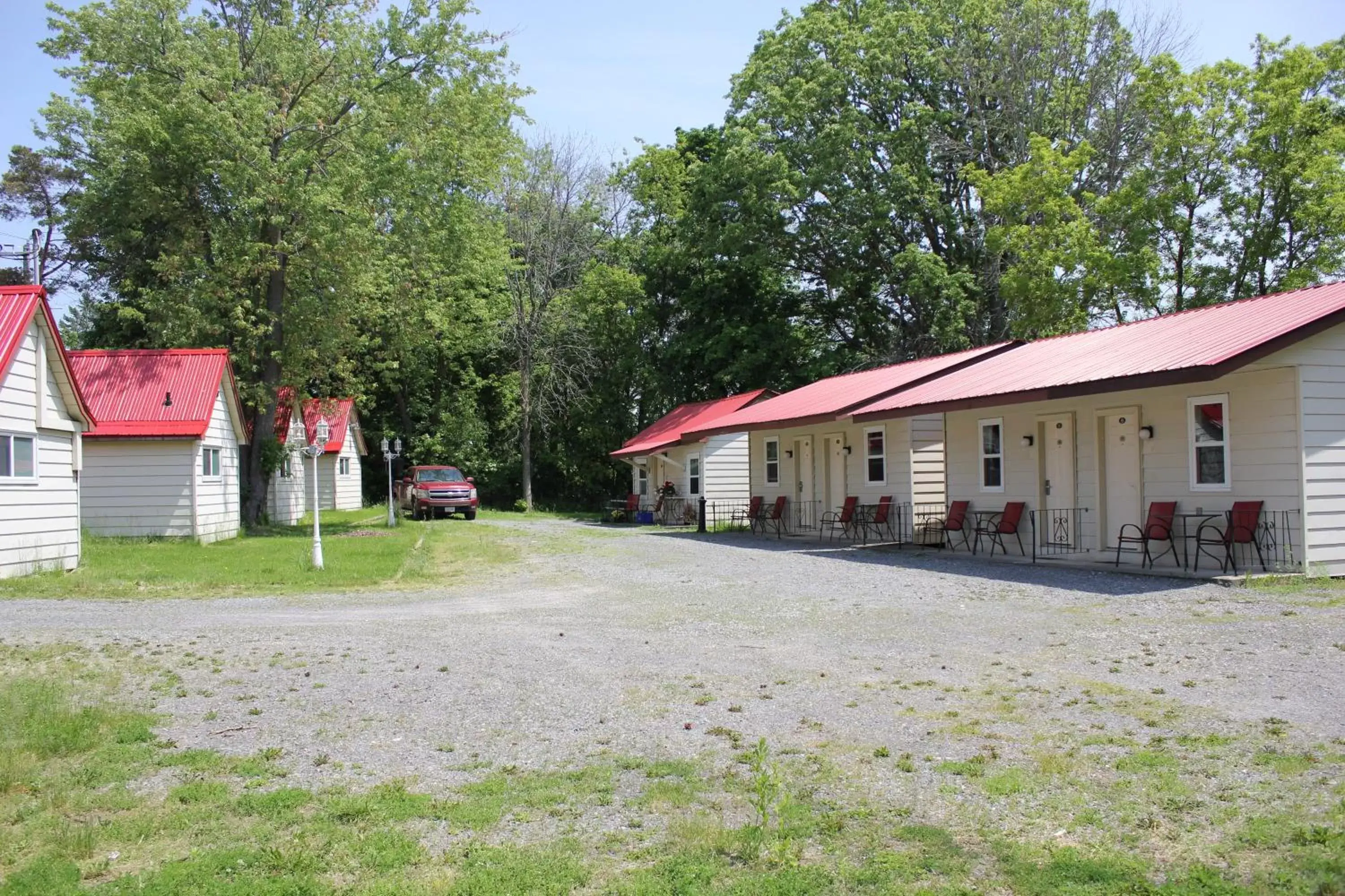 Property Building in Imperial Inn 1000 Islands