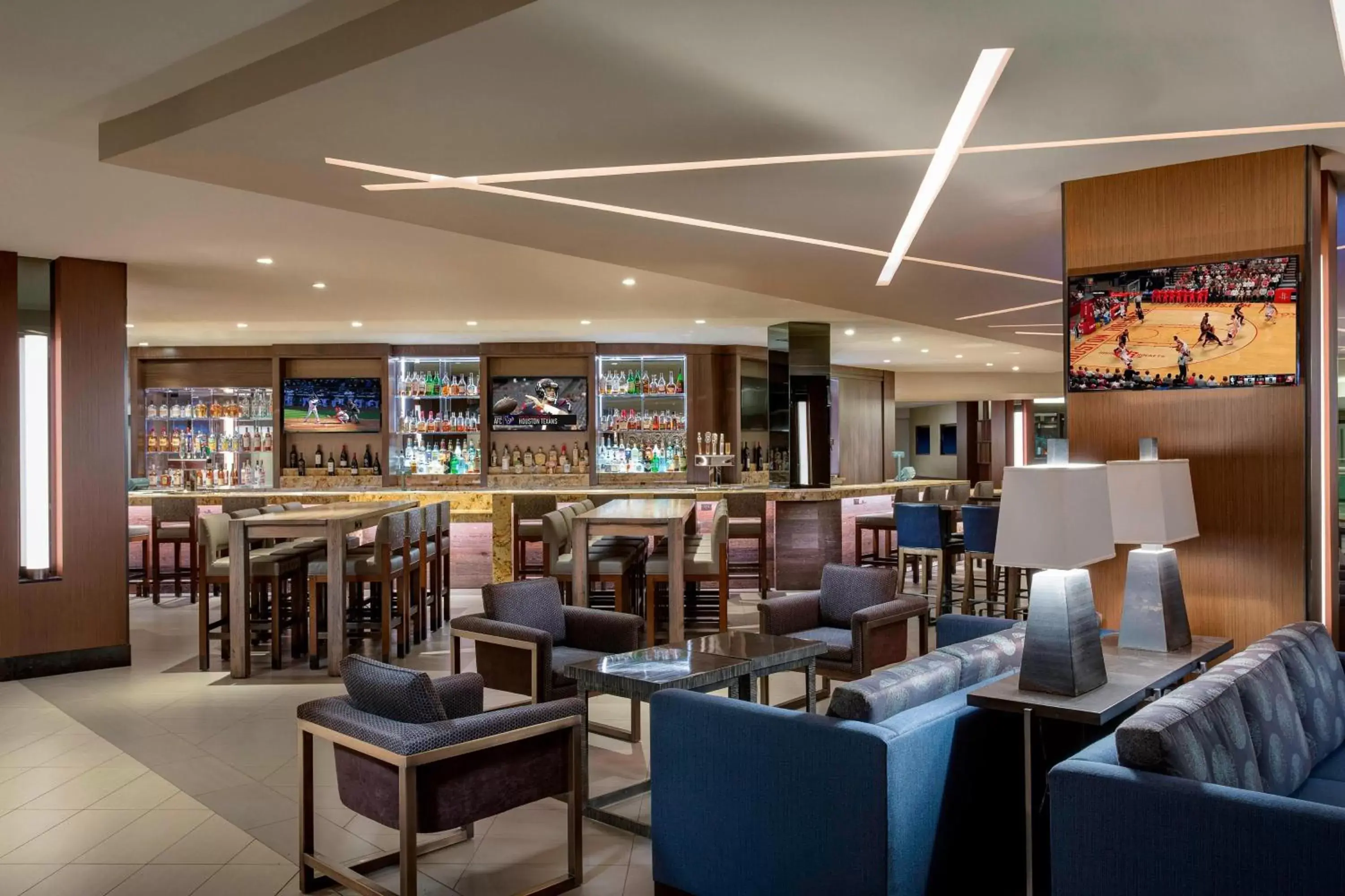 Property building, Lounge/Bar in Houston Airport Marriott at George Bush Intercontinental