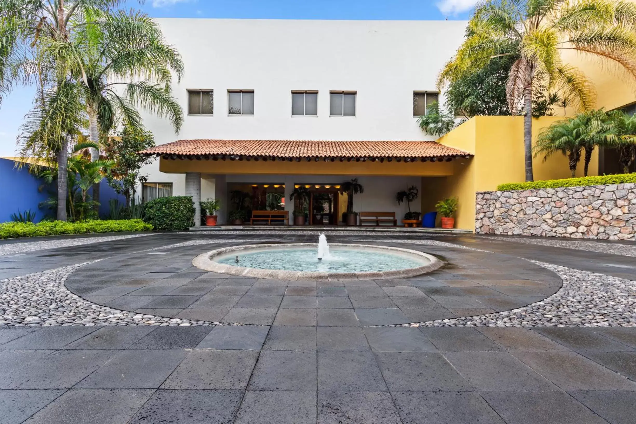 Facade/entrance, Property Building in Hotel Rancho San Diego Grand Spa Resort