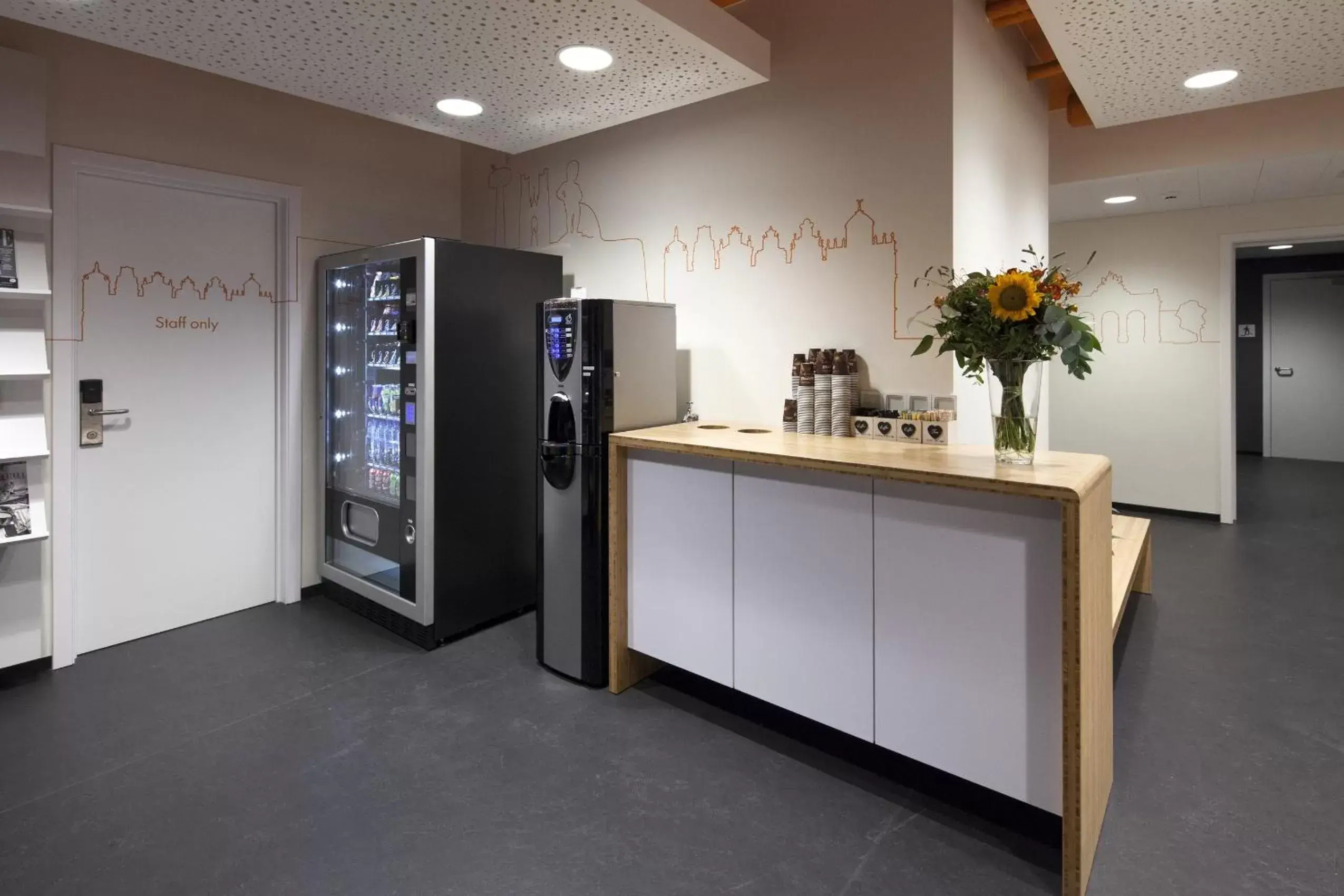 Coffee/tea facilities in easyHotel Brussels City Centre