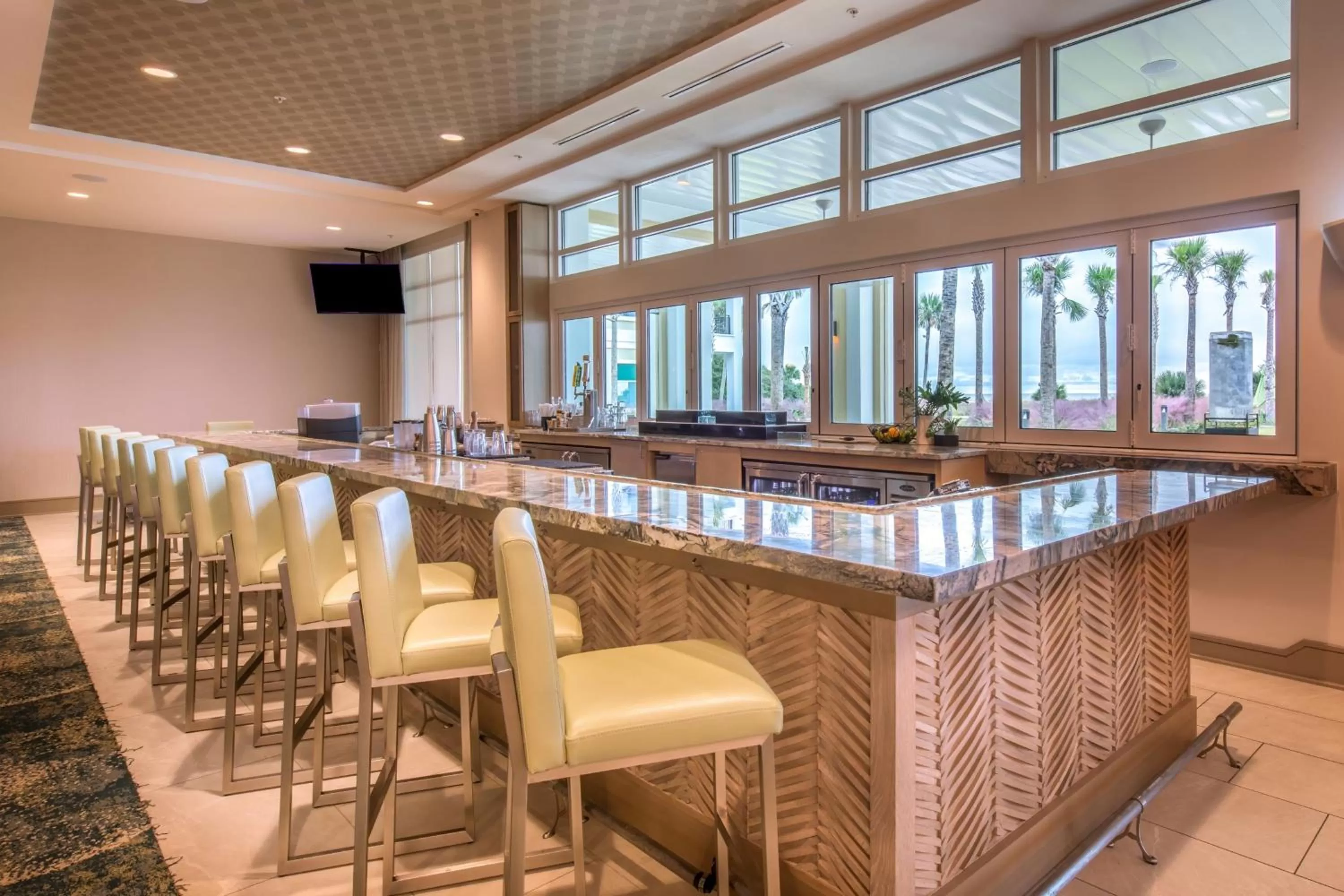 Lounge or bar in Residence Inn by Marriott Jekyll Island