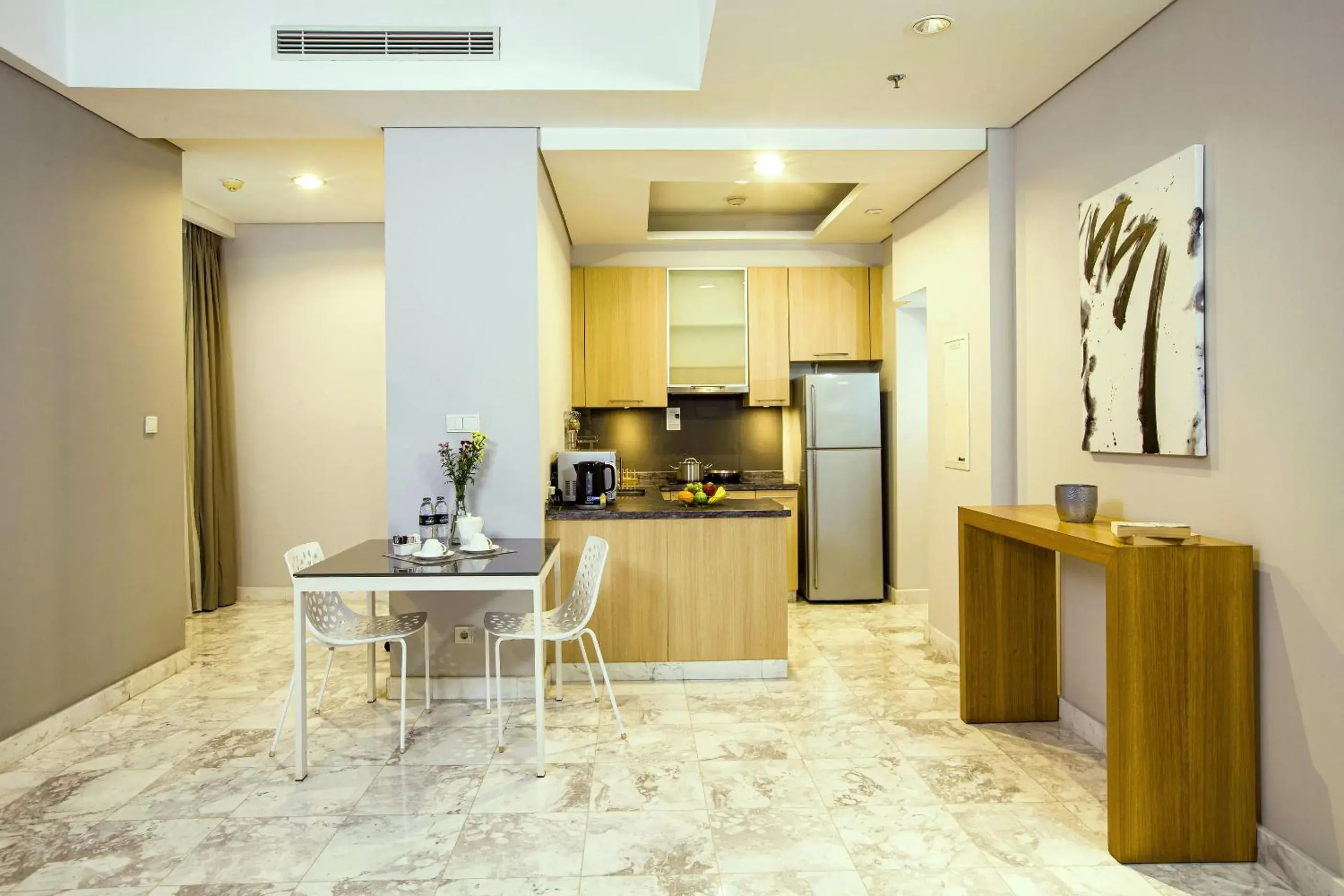 Dining area, Kitchen/Kitchenette in Fraser Residence Sudirman, Jakarta