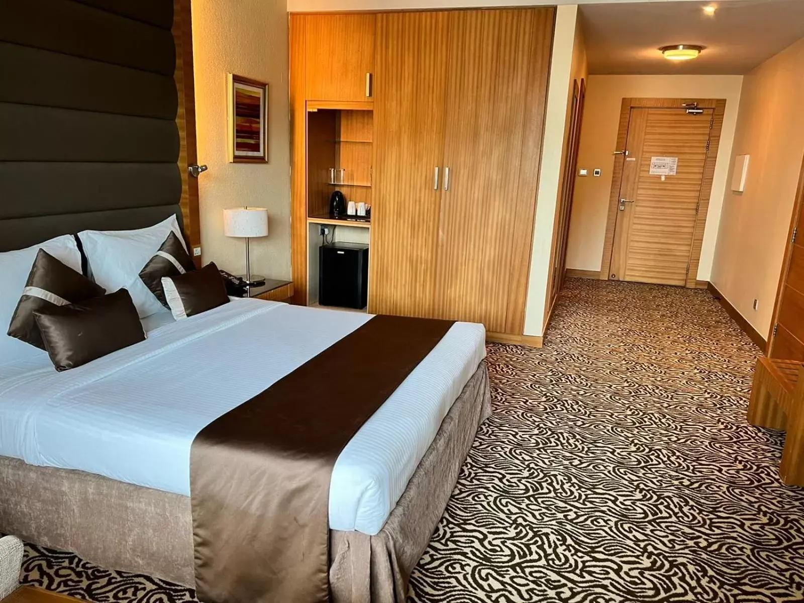 Bedroom, Bed in Copthorne Hotel Sharjah