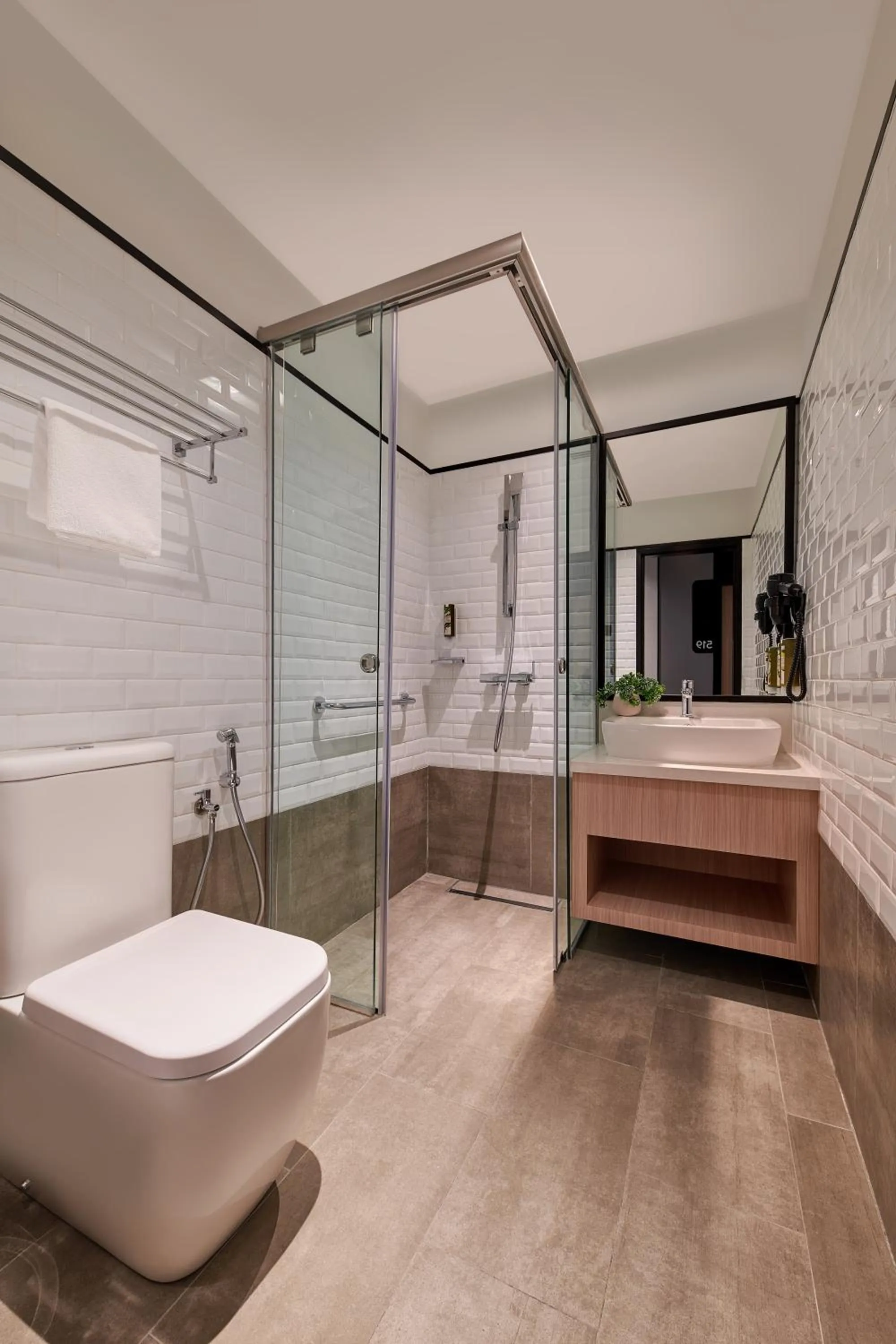 Shower in Aerotel Singapore - Transit Hotel in Terminal 1