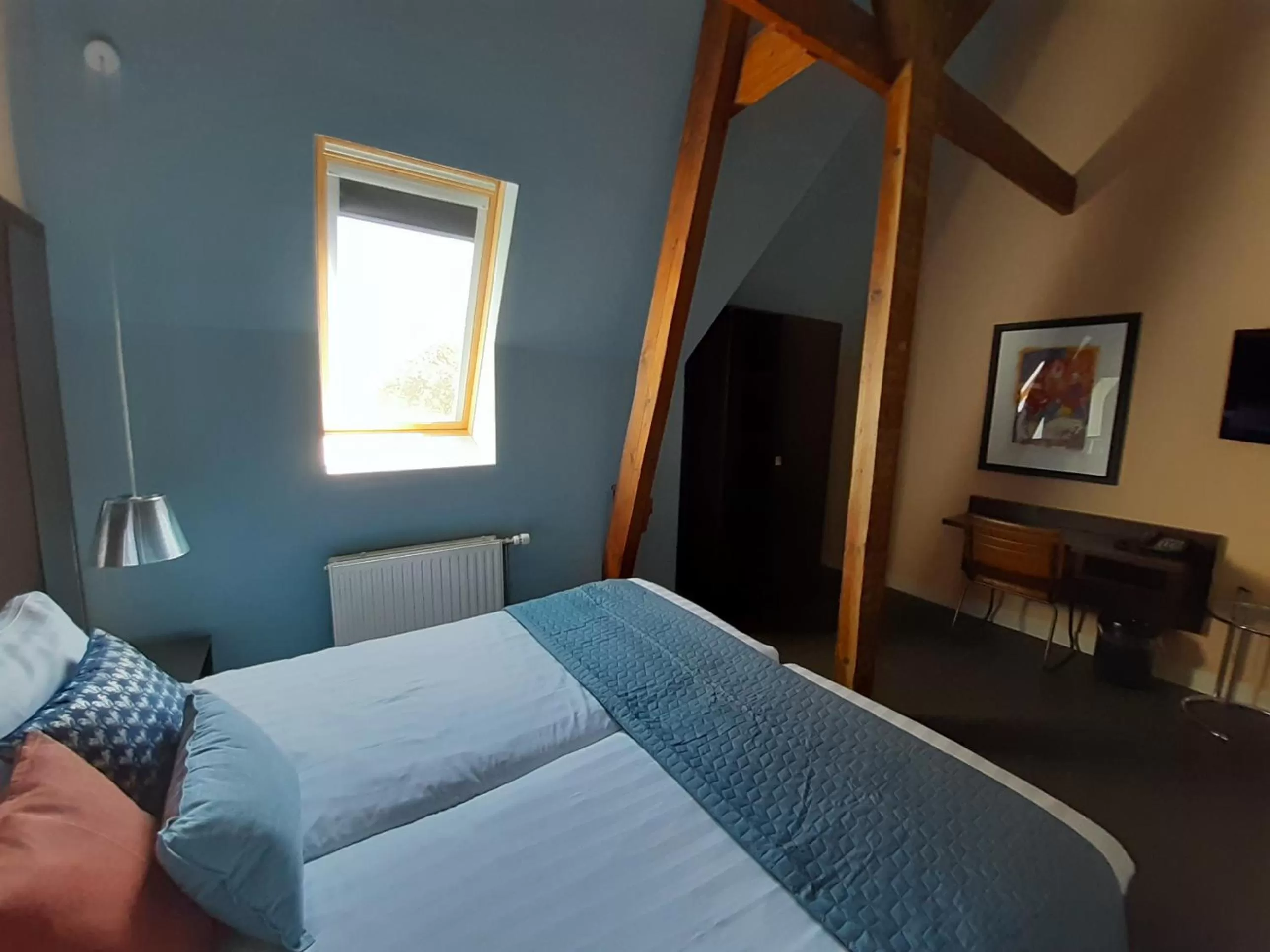 Decorative detail, Bed in Hotel De Villa