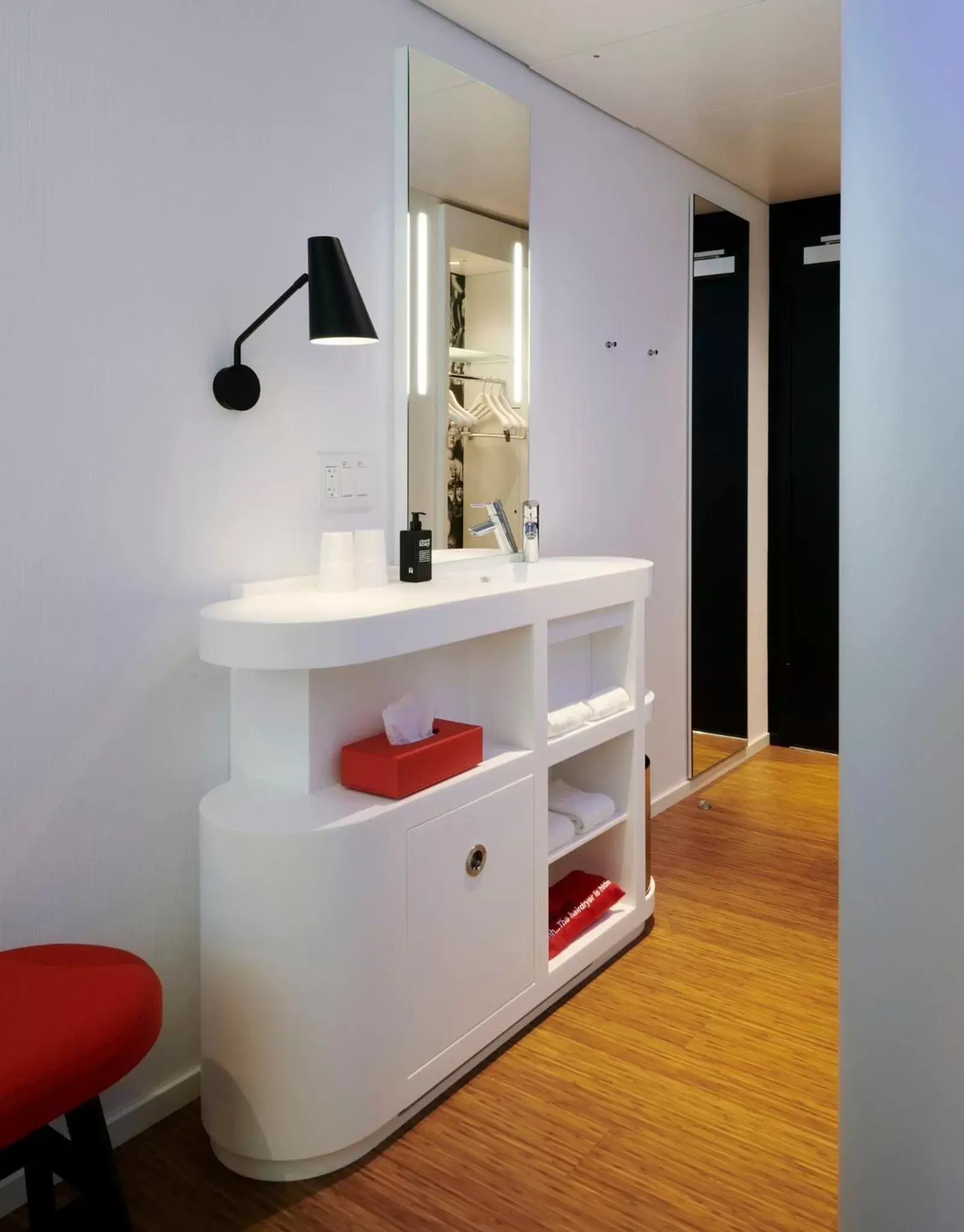 Bathroom in citizenM Chicago Downtown Bathroom in citizenM Chicago Downtown