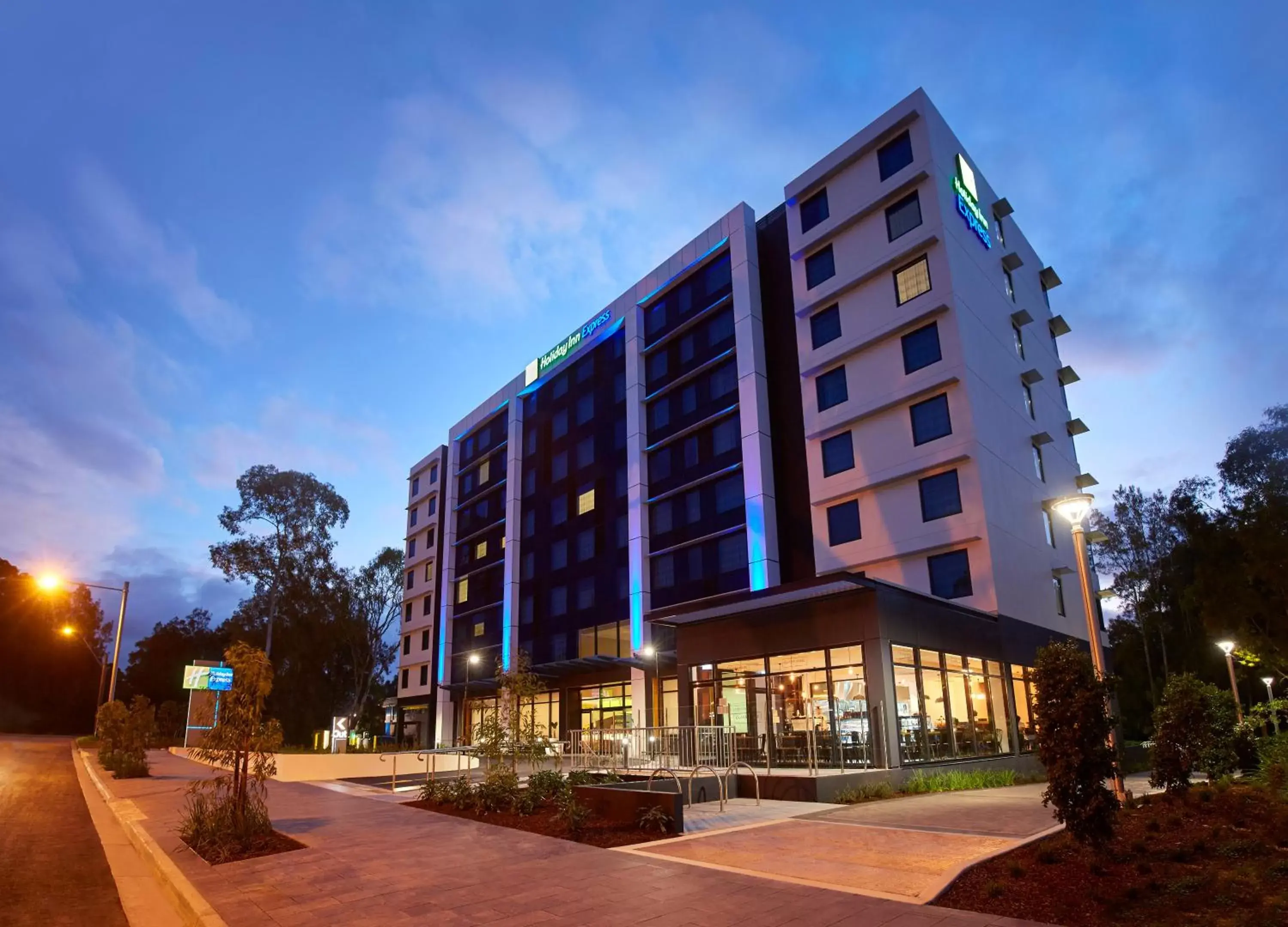 Property Building in Holiday Inn Express Sydney Macquarie Park, an IHG Hotel