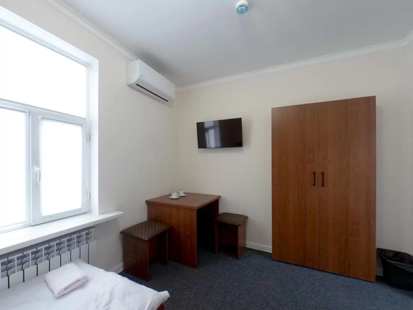 Twin Room with Private External Bathroom in Railway Hotel